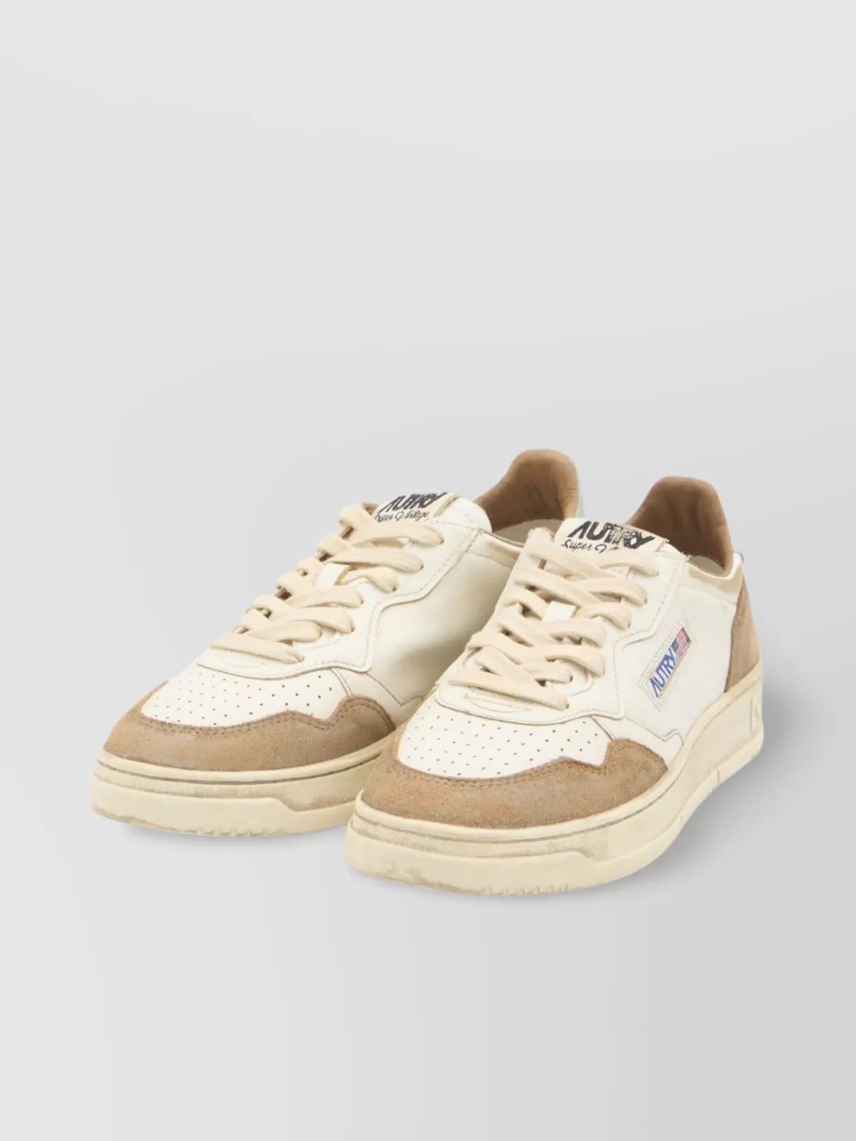 Autry Vintage Distressed Leather Low-top Sneakers