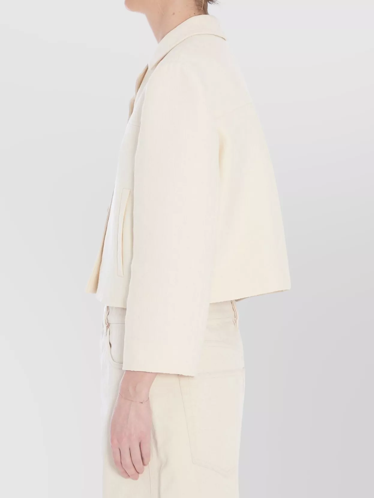 Gucci Gg Jacquard Cropped Jacket In Neutral