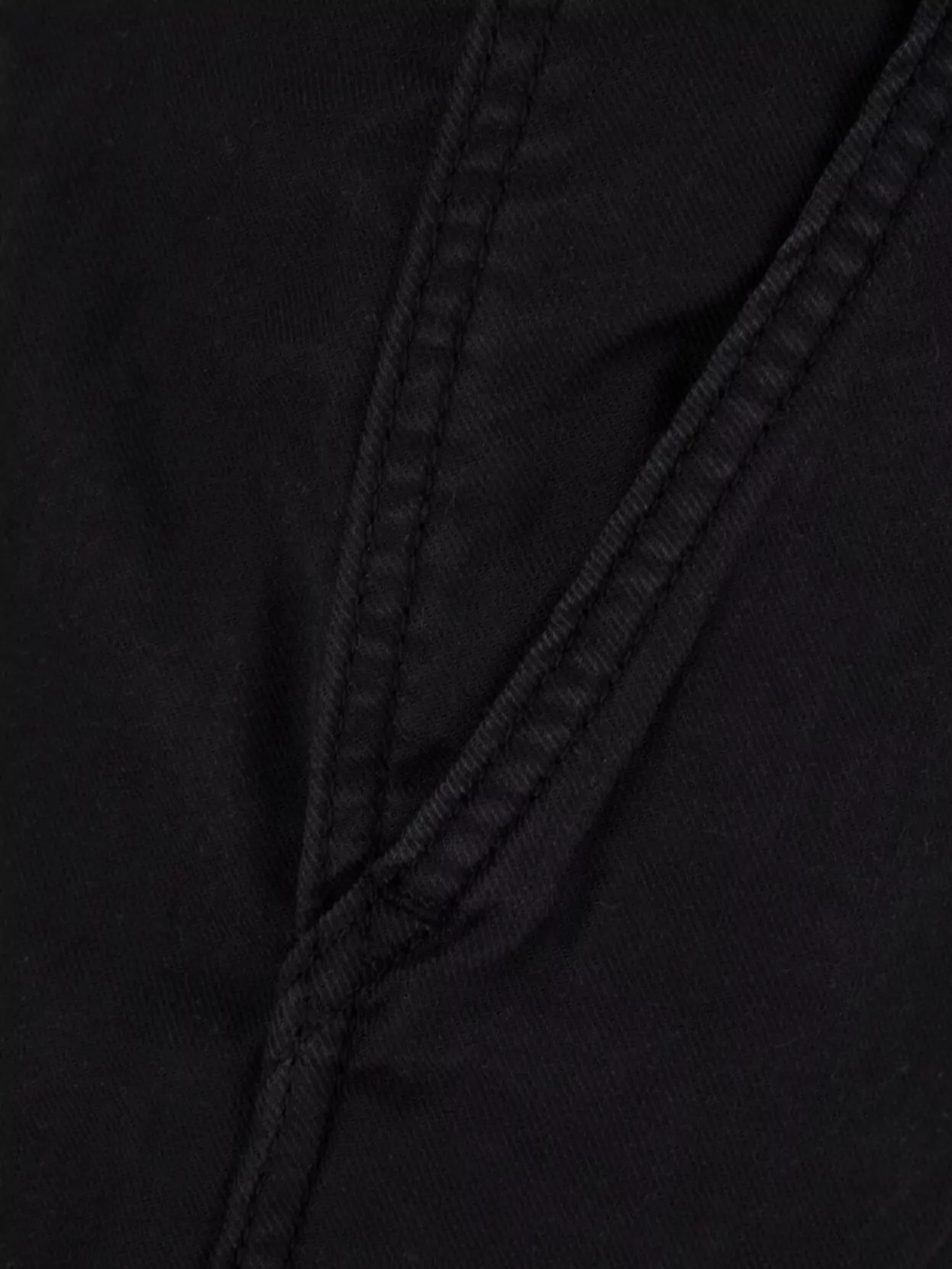 Purple Cargo Trousers With Wide Leg And Pockets In Black