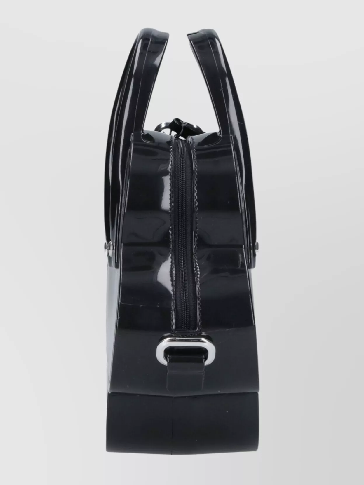 Comme Des Garçons Distinctive Shoulder Bag Featuring Versatile Options