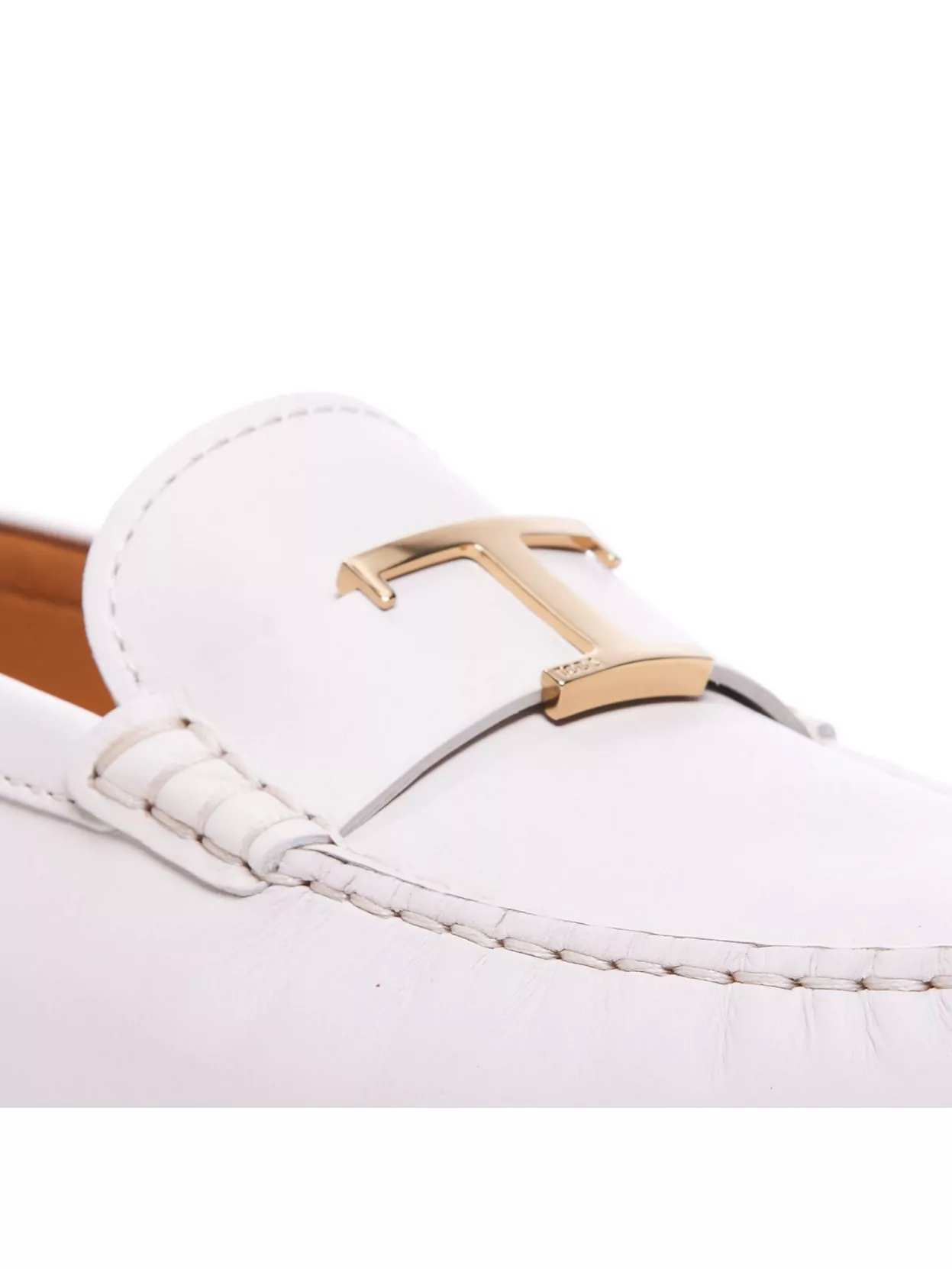 Tod's Leather Moc Toe Loafers With Gold-tone Hardware