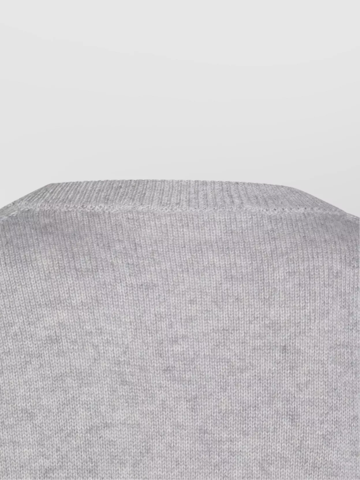 Brunello Cucinelli Soft Texture Crewneck Knitwear With Ribbed Finish
