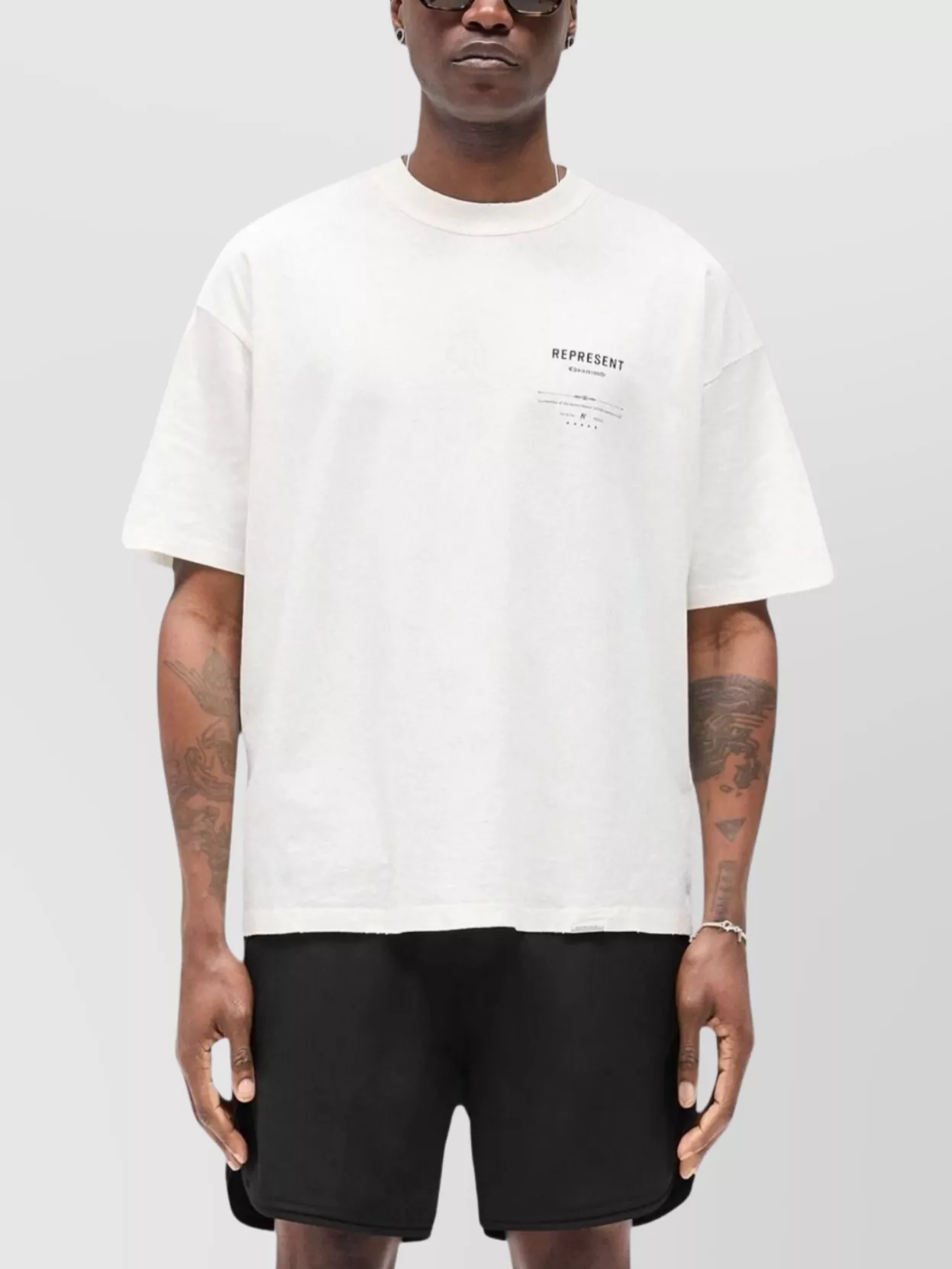 Represent Logo Graphic Short Sleeve T-Shirt