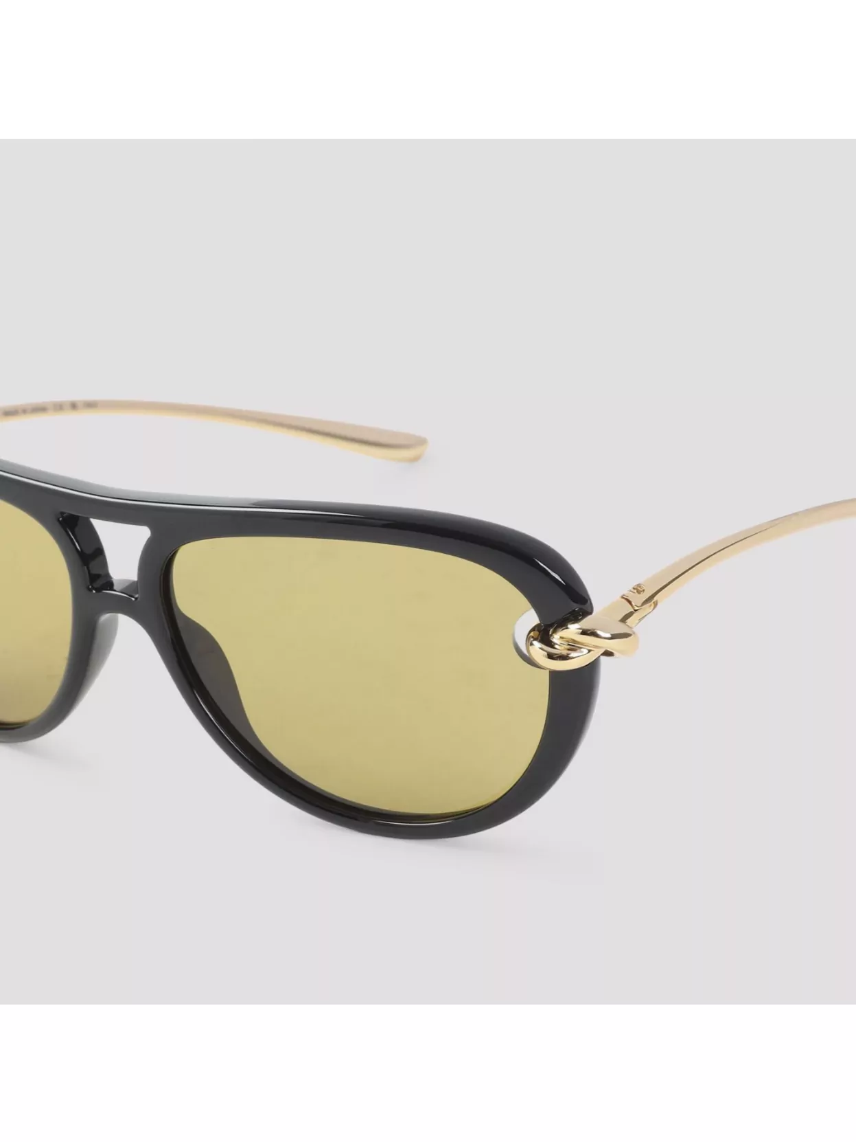 Bottega Veneta Aviator Sunglasses With Tinted Lenses And Metal Accents