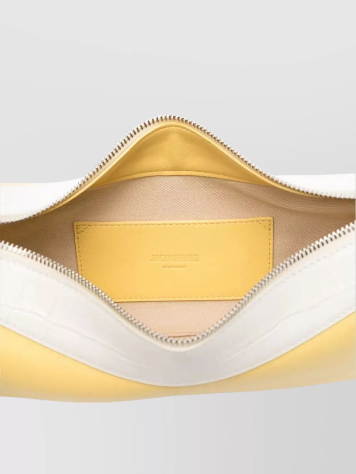 Jacquemus The Big Kiss Pearl