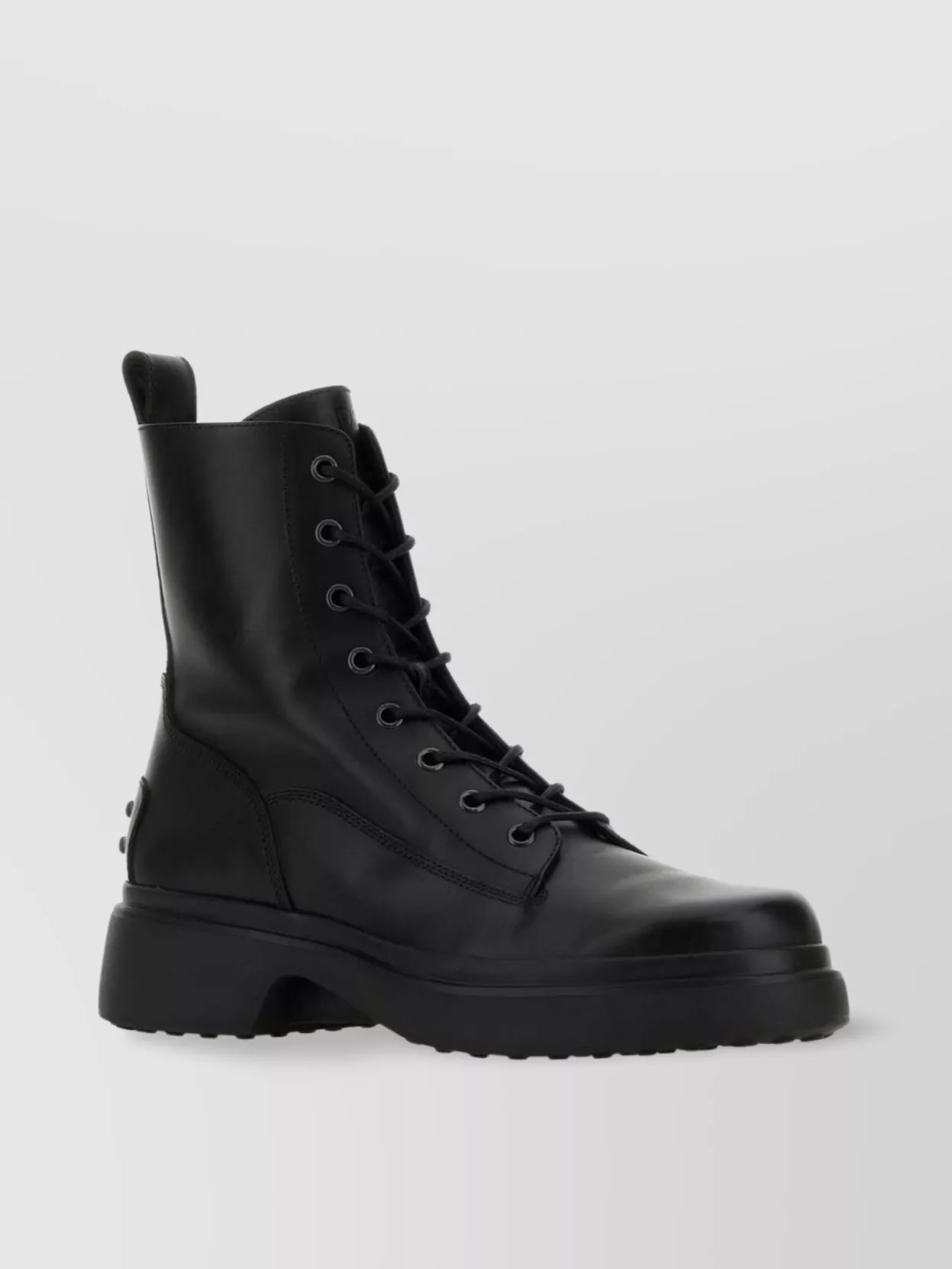 Tod's Chunky Sole Round Toe Ankle Boots With Pull Tab