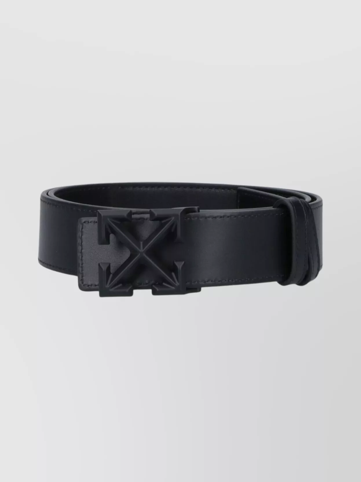 Off-White Adjustable Length Belt Buckle Detail