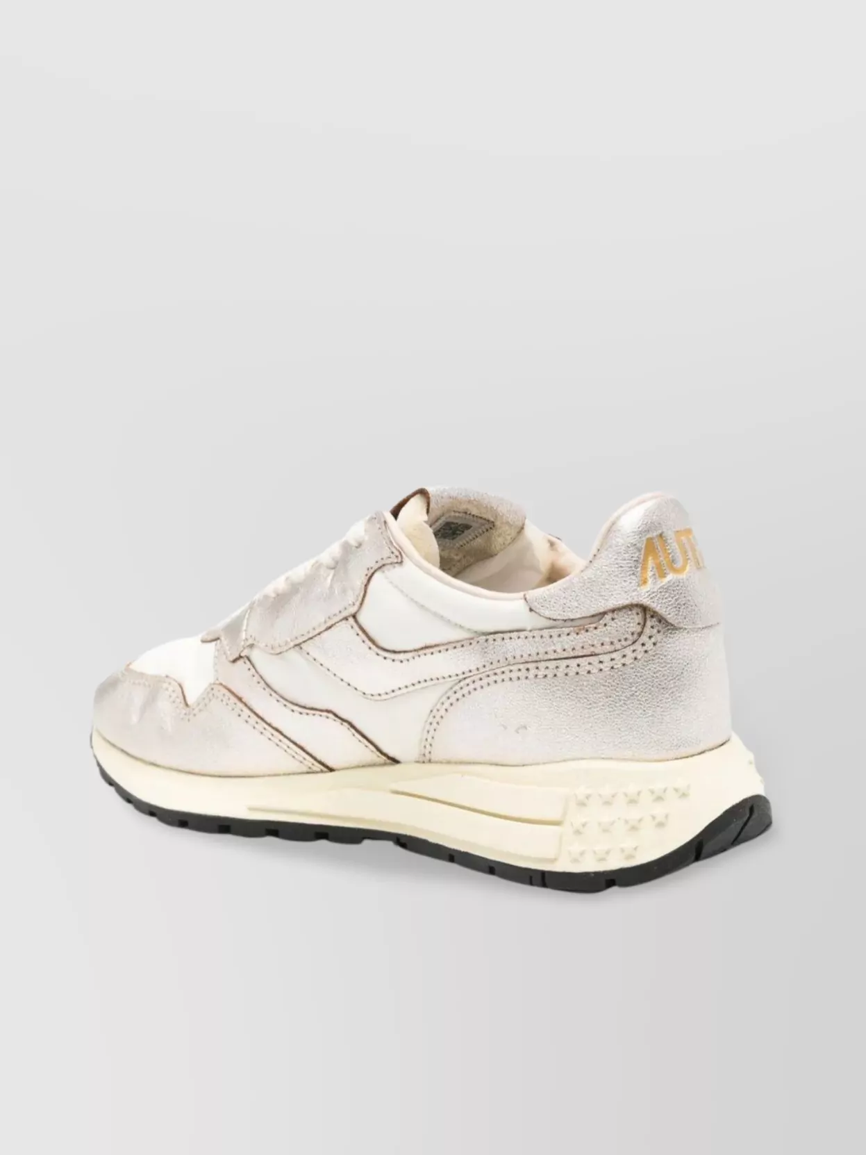 Autry Metallic Leather Low-Top Sneakers
