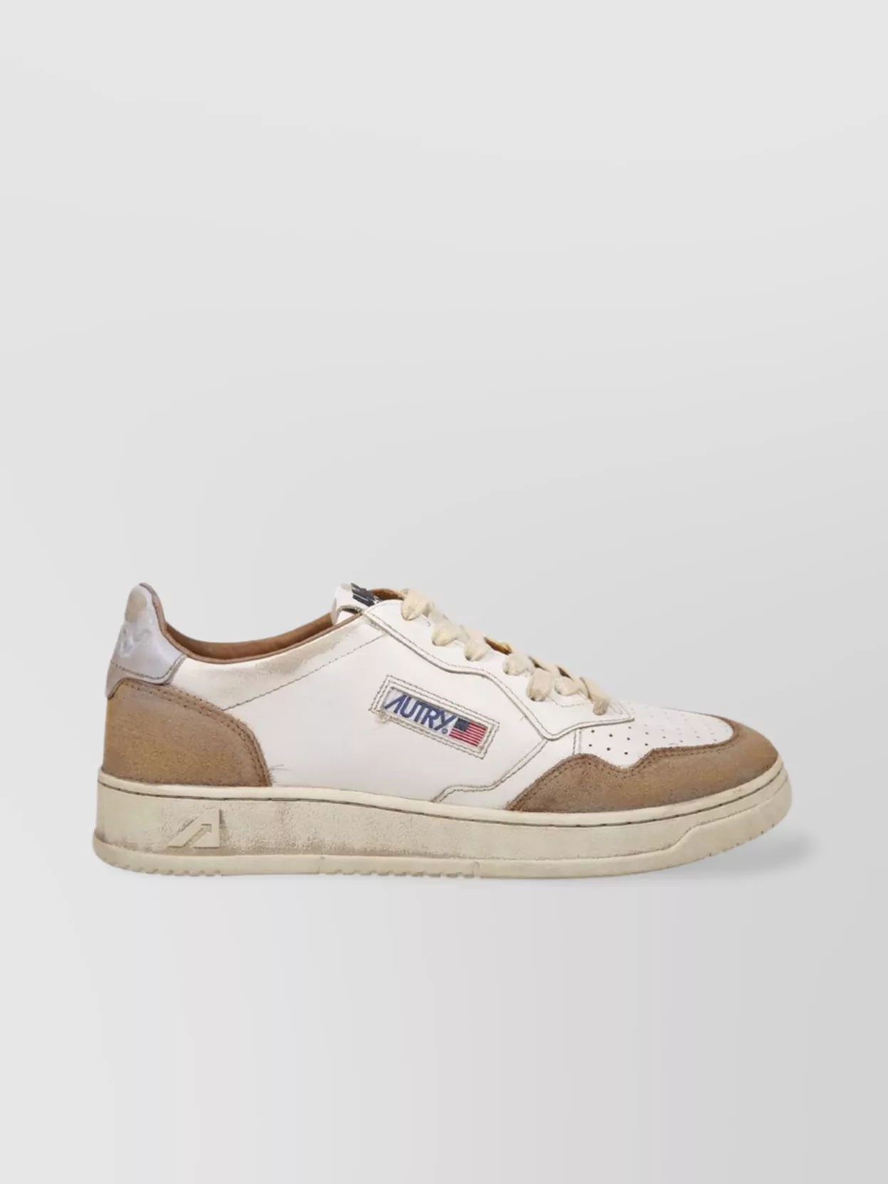 Autry Vintage Low Sneaker Contrast Panels