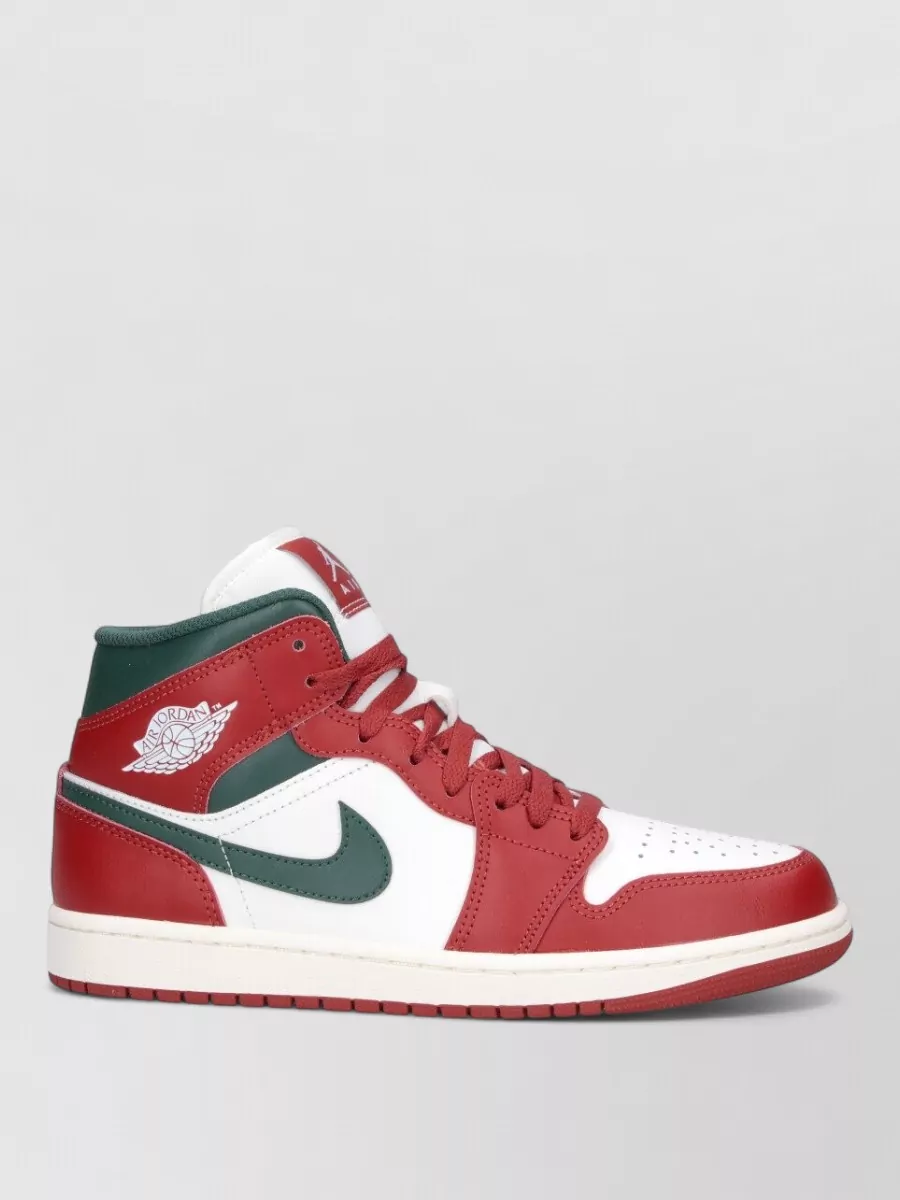 Nike Low Top Sneakers Perforated Toe Contrast Panels