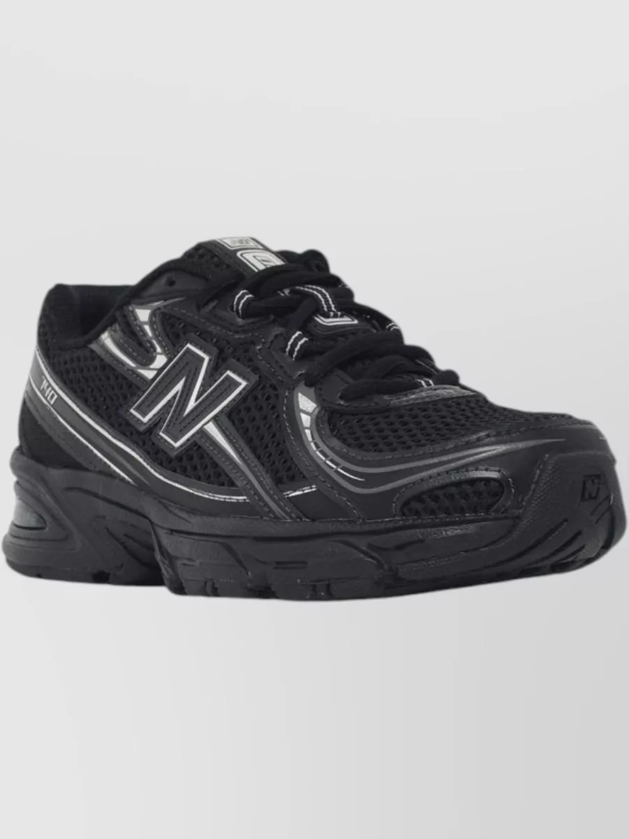 New Balance Low-Top Sneakers