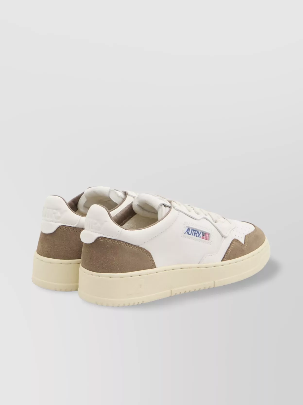Autry Medalist Low Top Sneakers