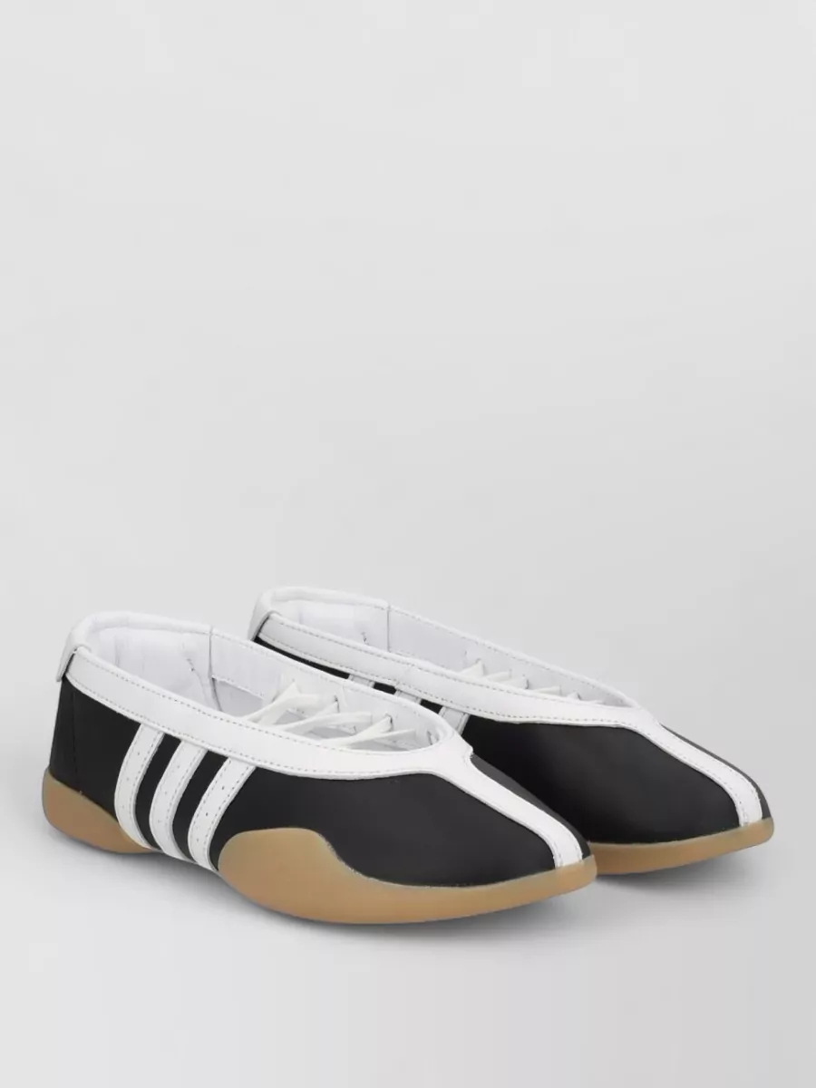 Adidas Originals Sneakers With Contrast Stripes And Rubber Sole