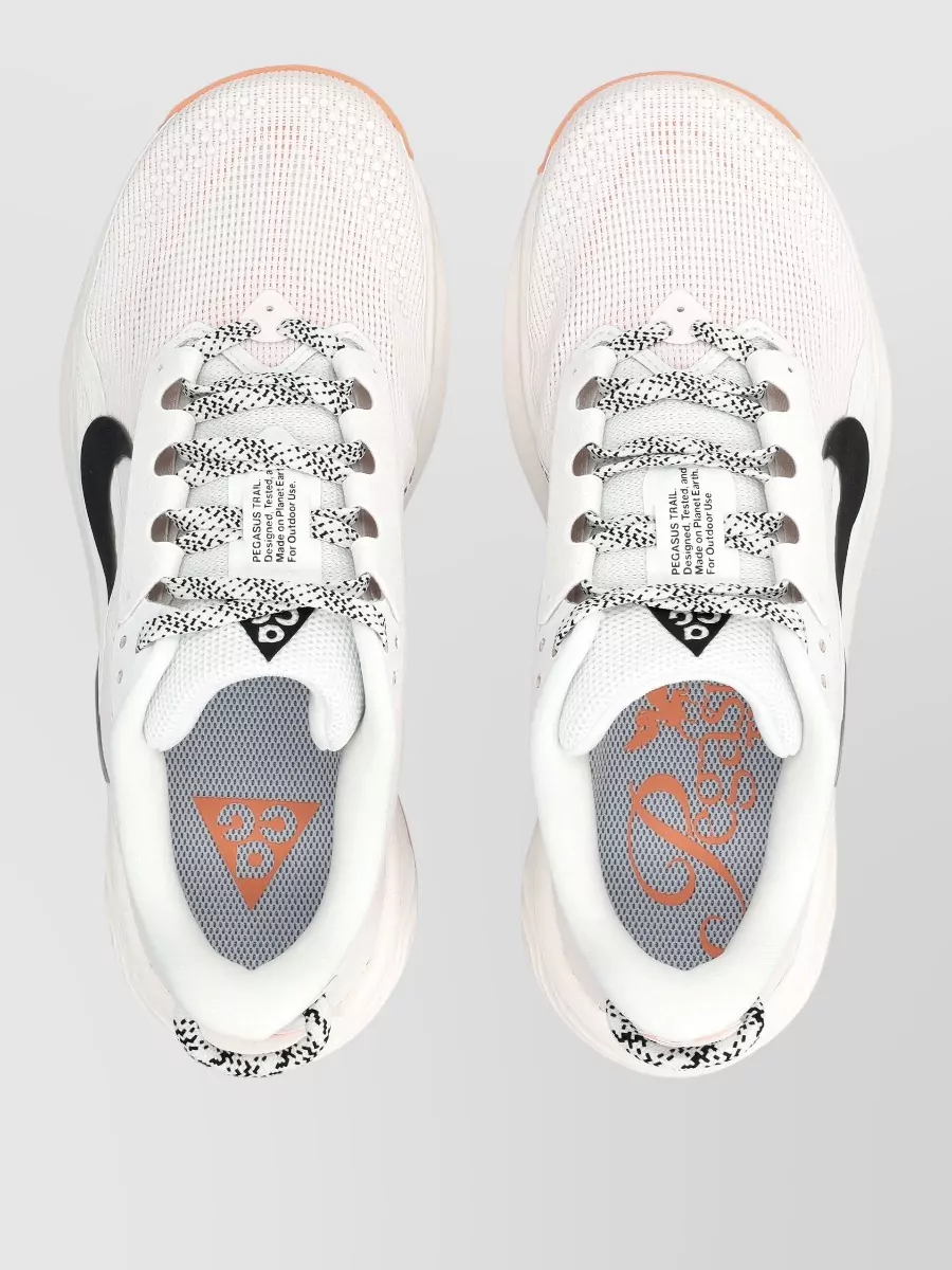Nike Low-Top Sneakers
