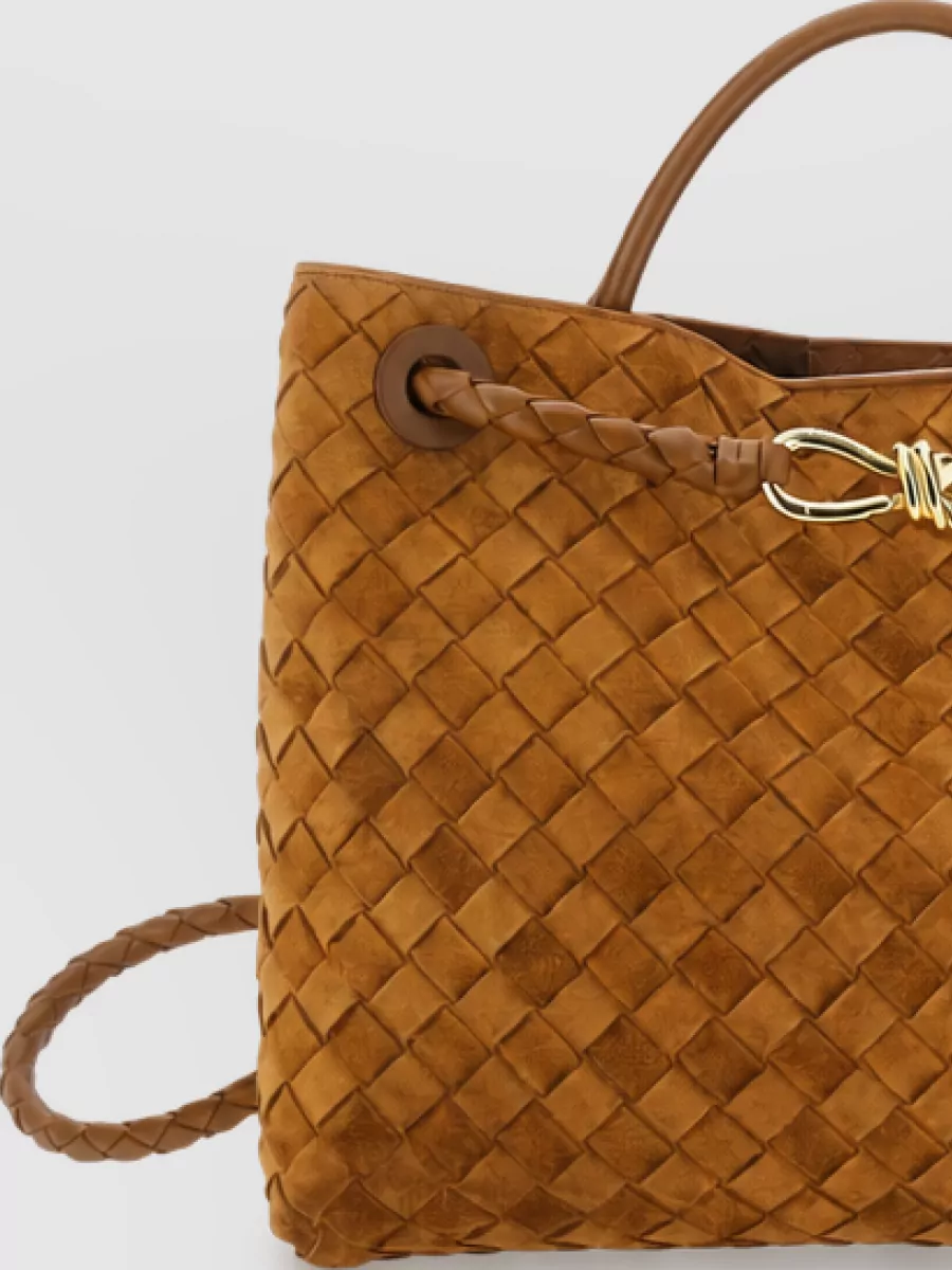 Bottega Veneta Andiamo Medium Leather Tote Bag