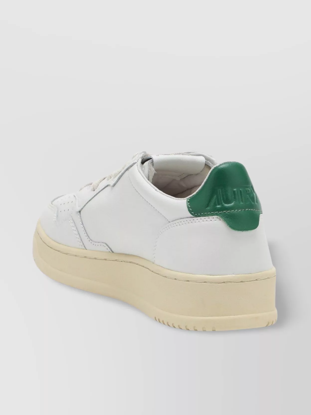 Autry Medalist Sneakers With Contrast Heel Tab