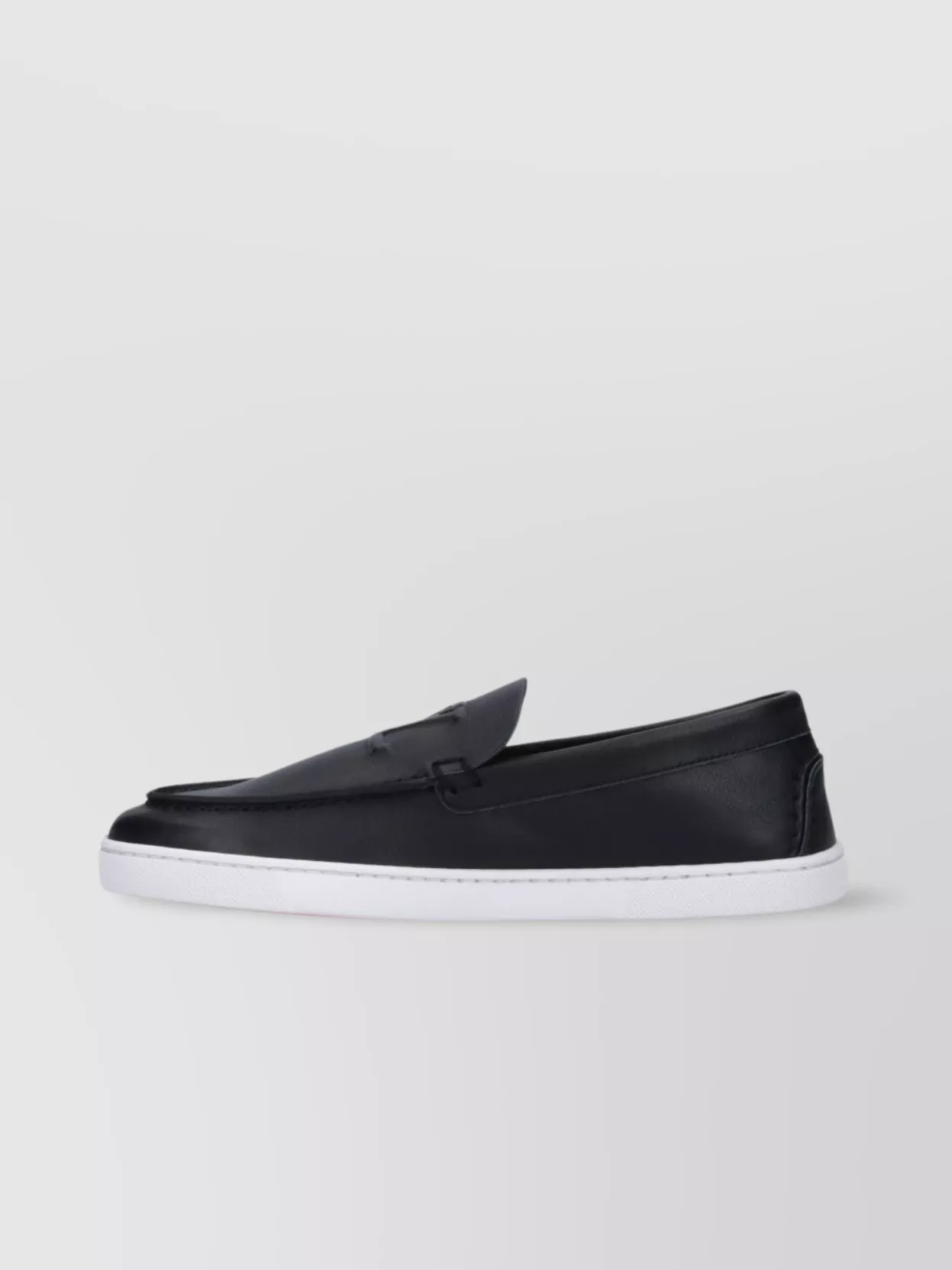 Christian Louboutin Loafers With Contrast Sole And Round Toe In Black