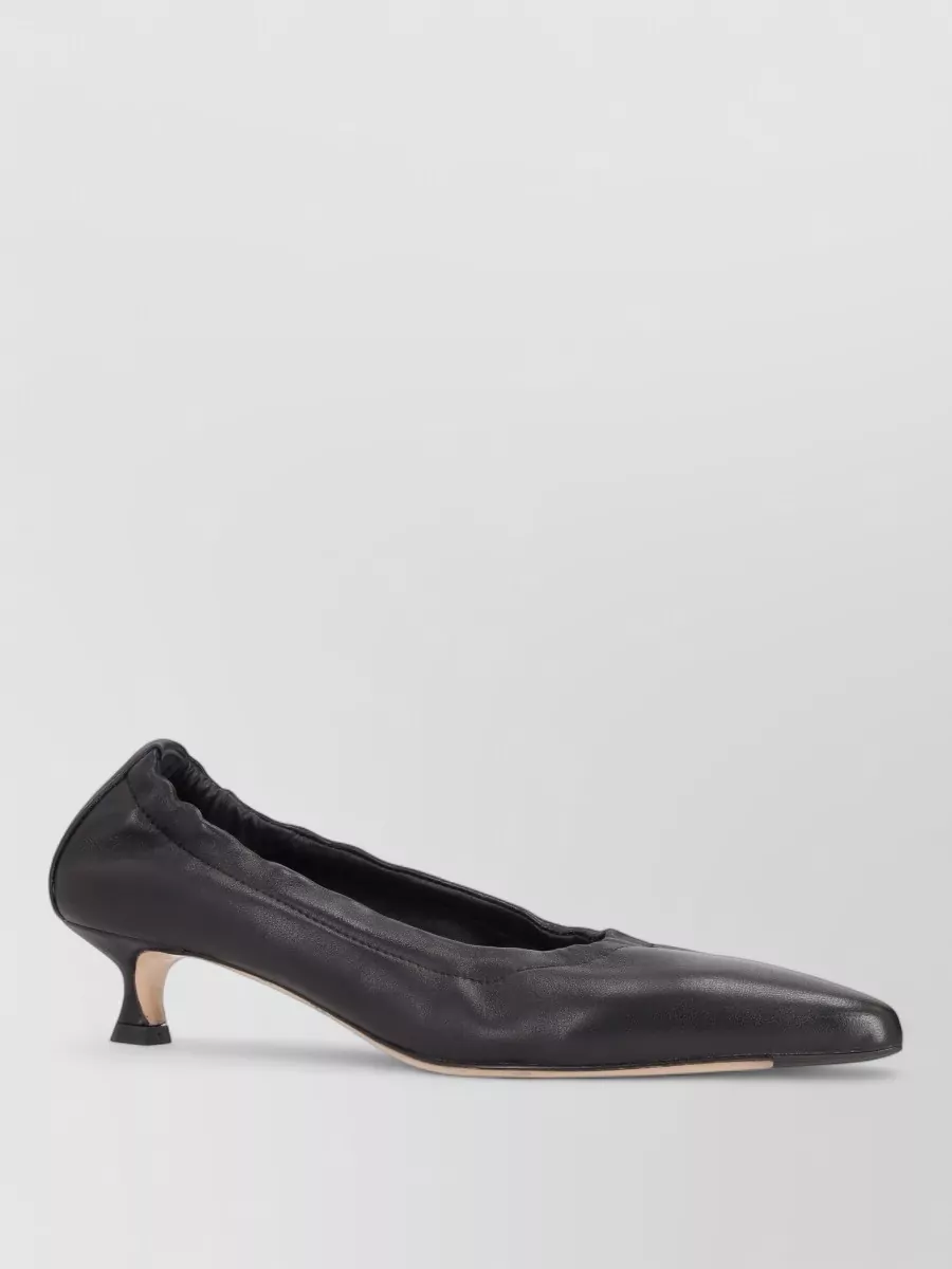 La Rose Leather Pumps