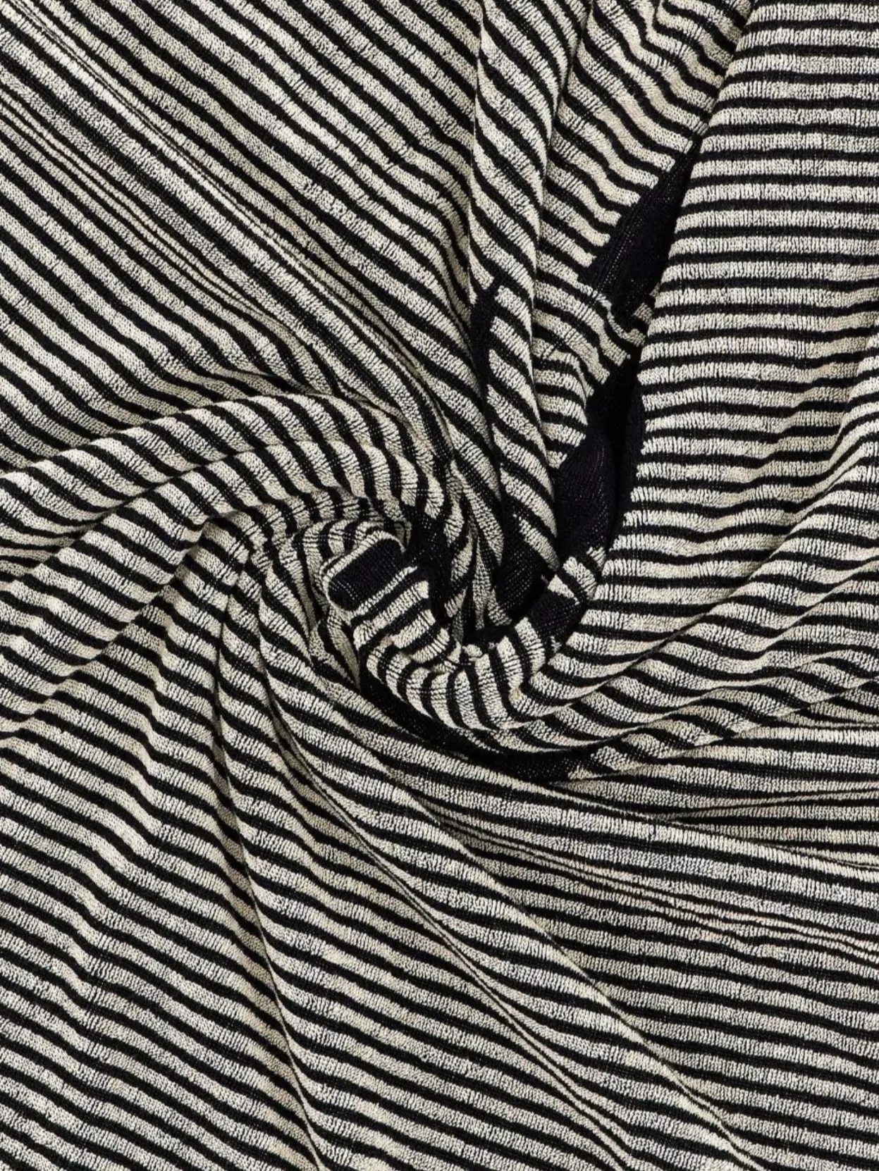 【SAINT LAURENT】cassandre striped towel ビーチタオル Saint Laurent Cassandre striped beach towel | The Fashion Square