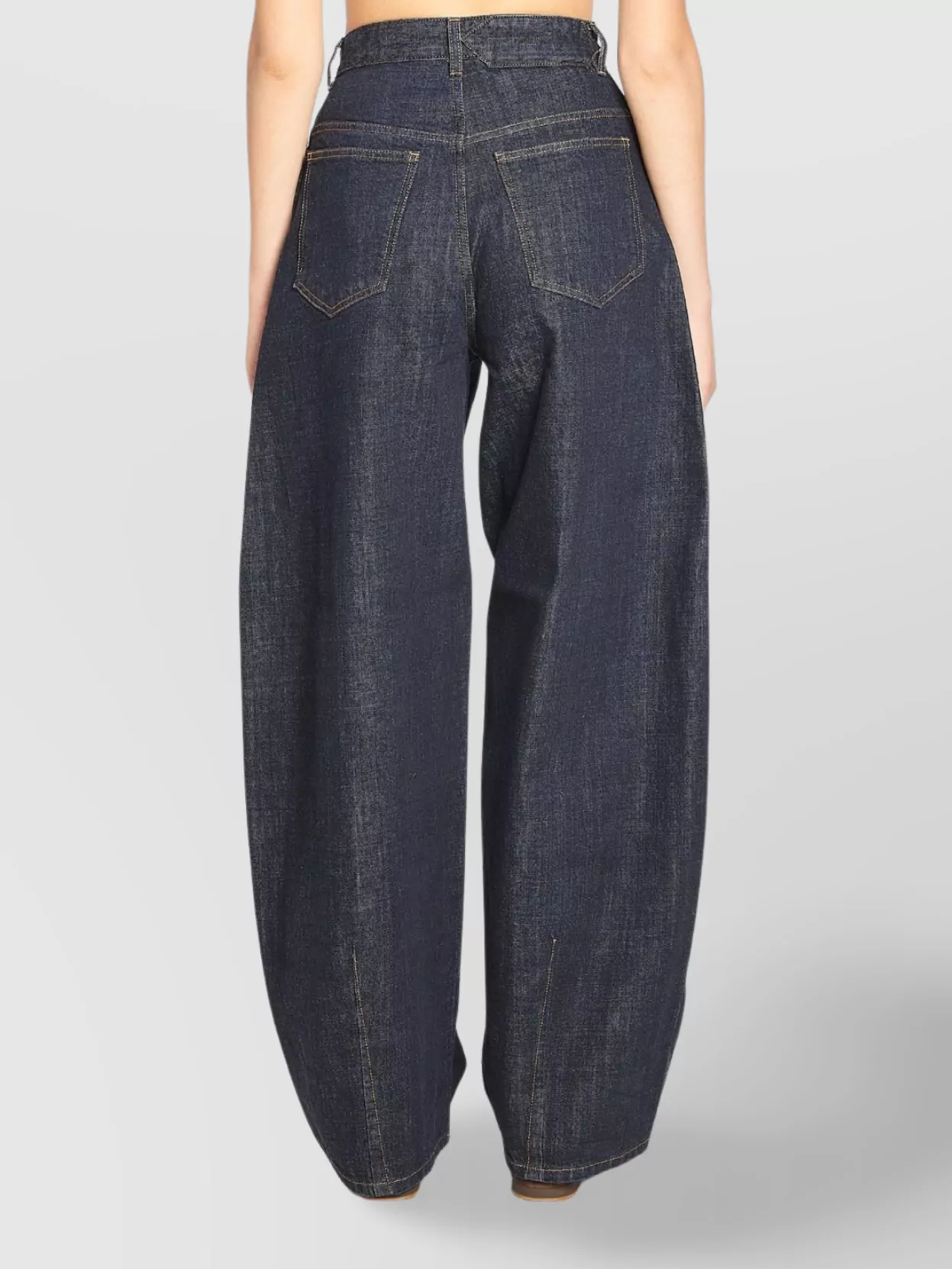 Jacquemus Curved Cut Ovalo Denim Pants In Gray