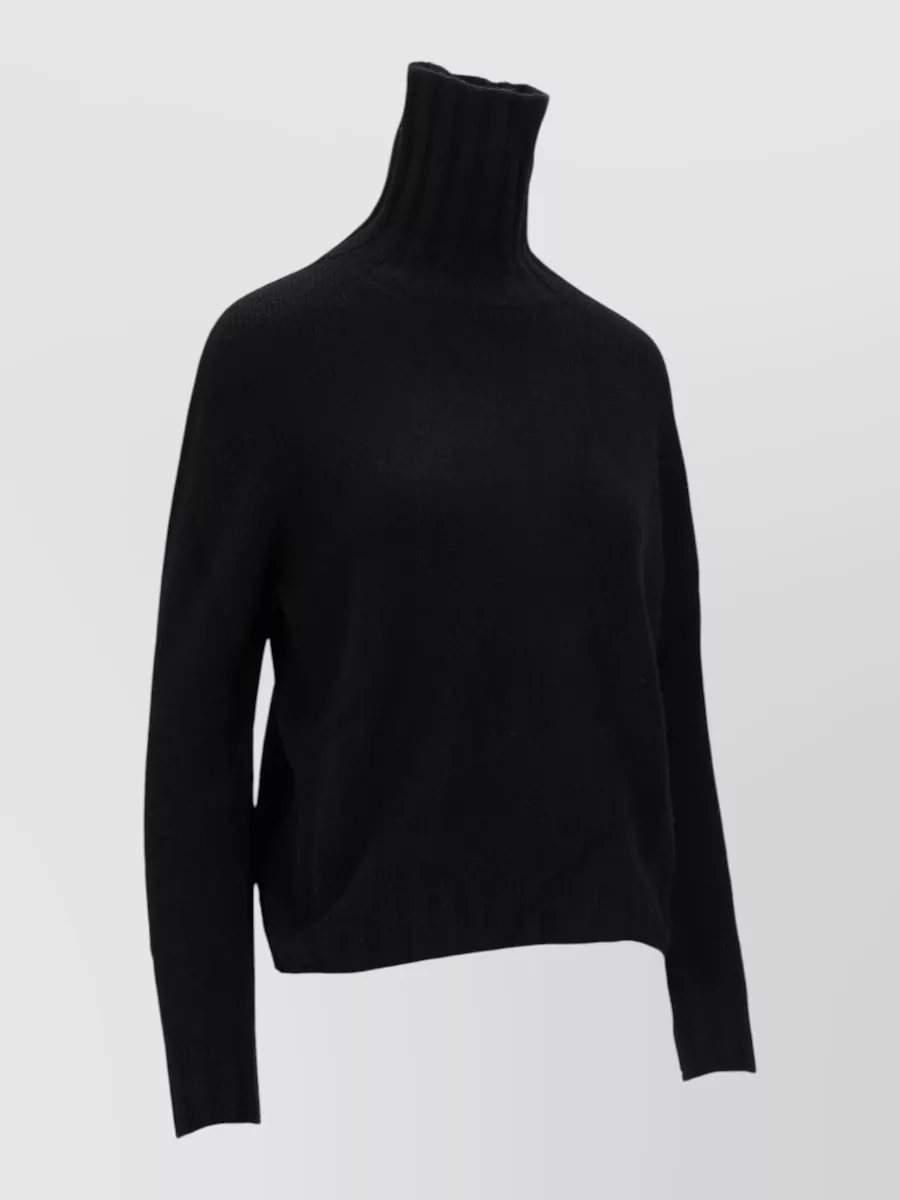 La Rose H-Neck Jumper