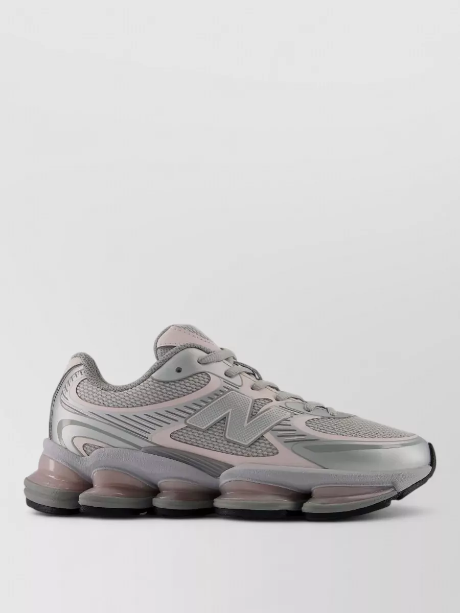 New Balance mesh panel low-top sneakers