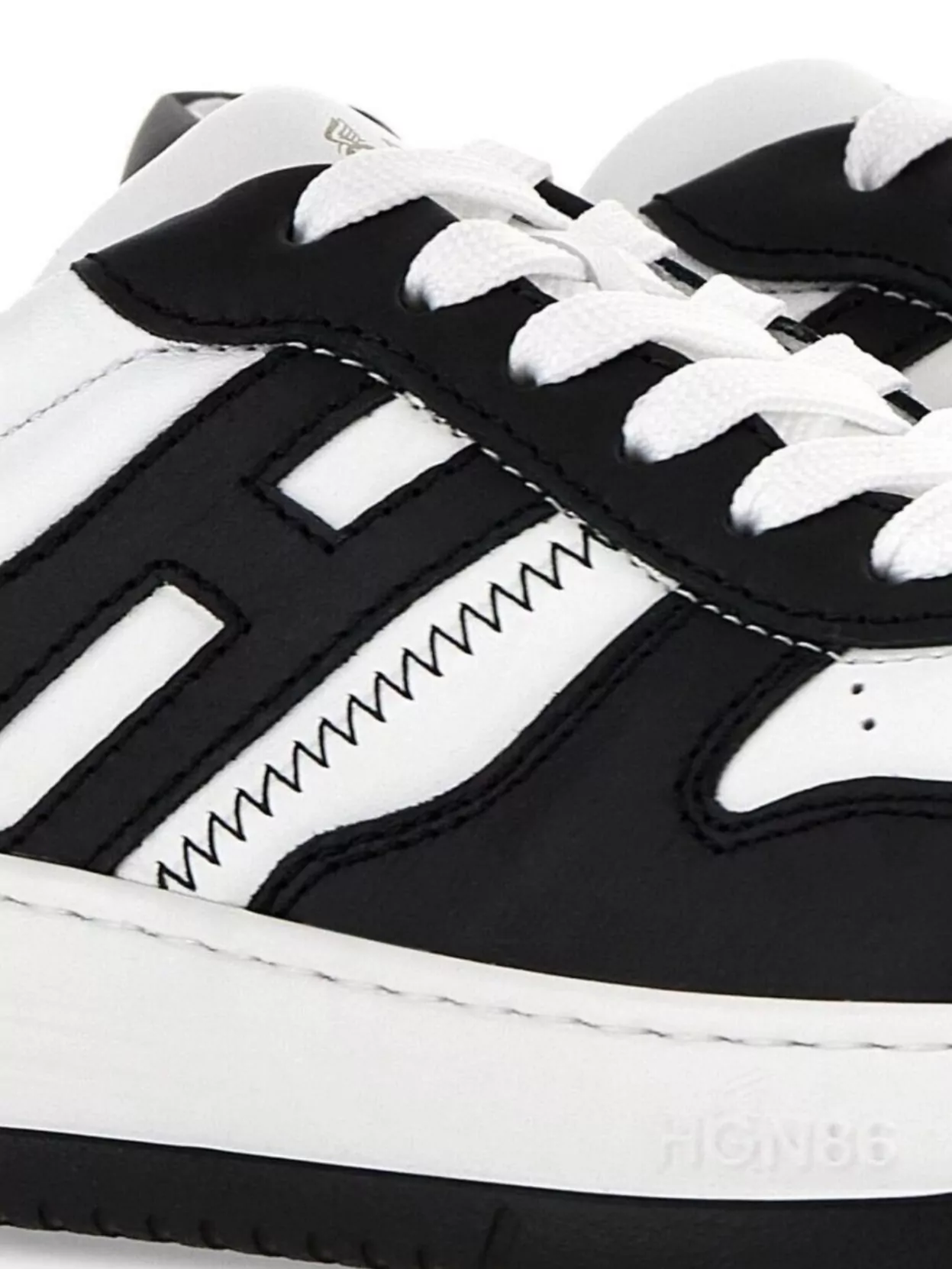 Hogan H630 Sneakers With Rubber Sole And Perforated Detailing