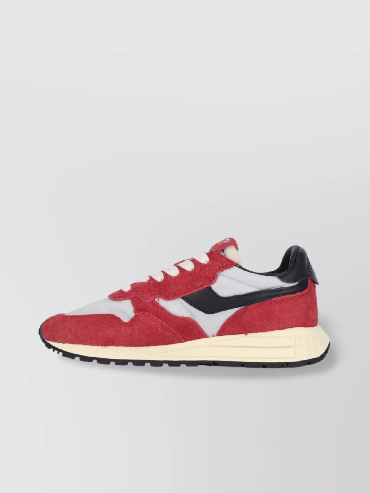 Autry Low Top Sneakers