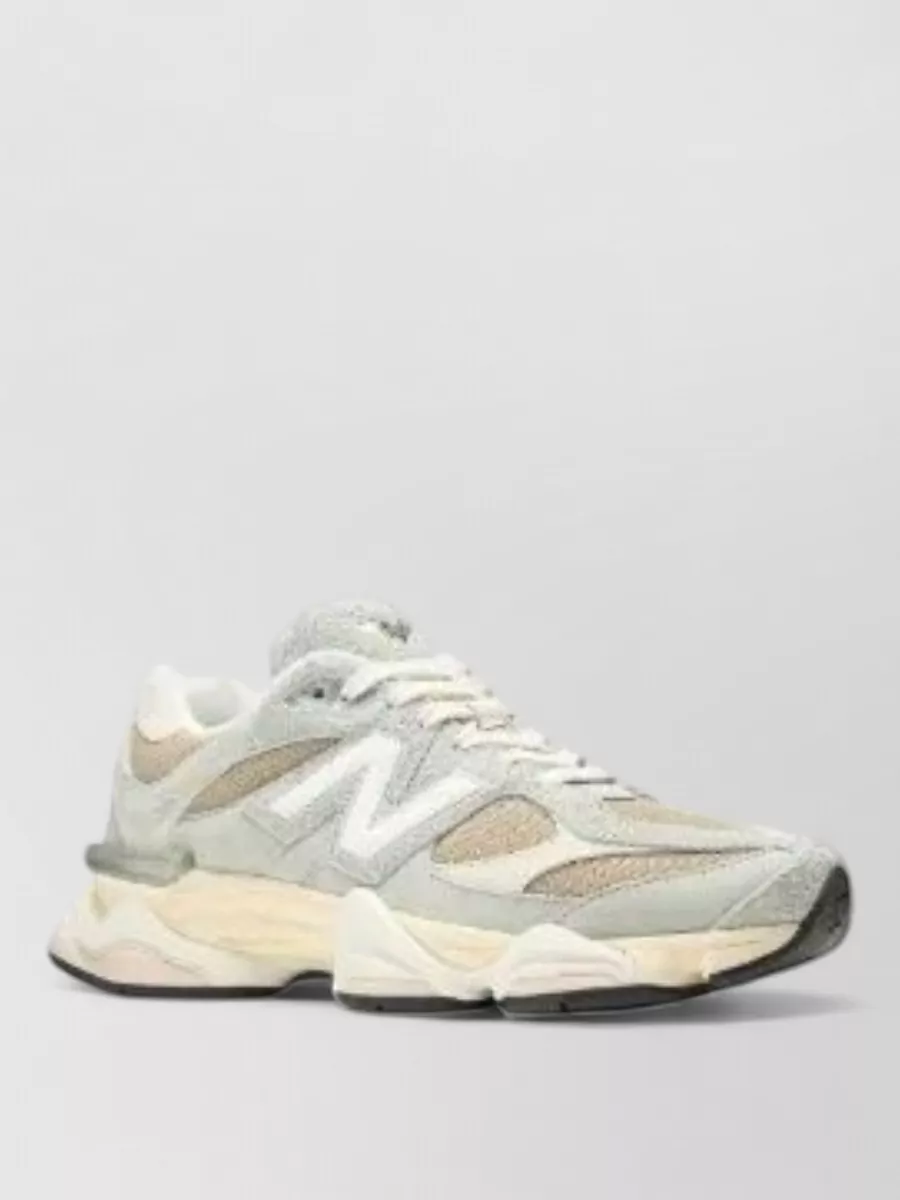 New Balance Low-Top Sneakers