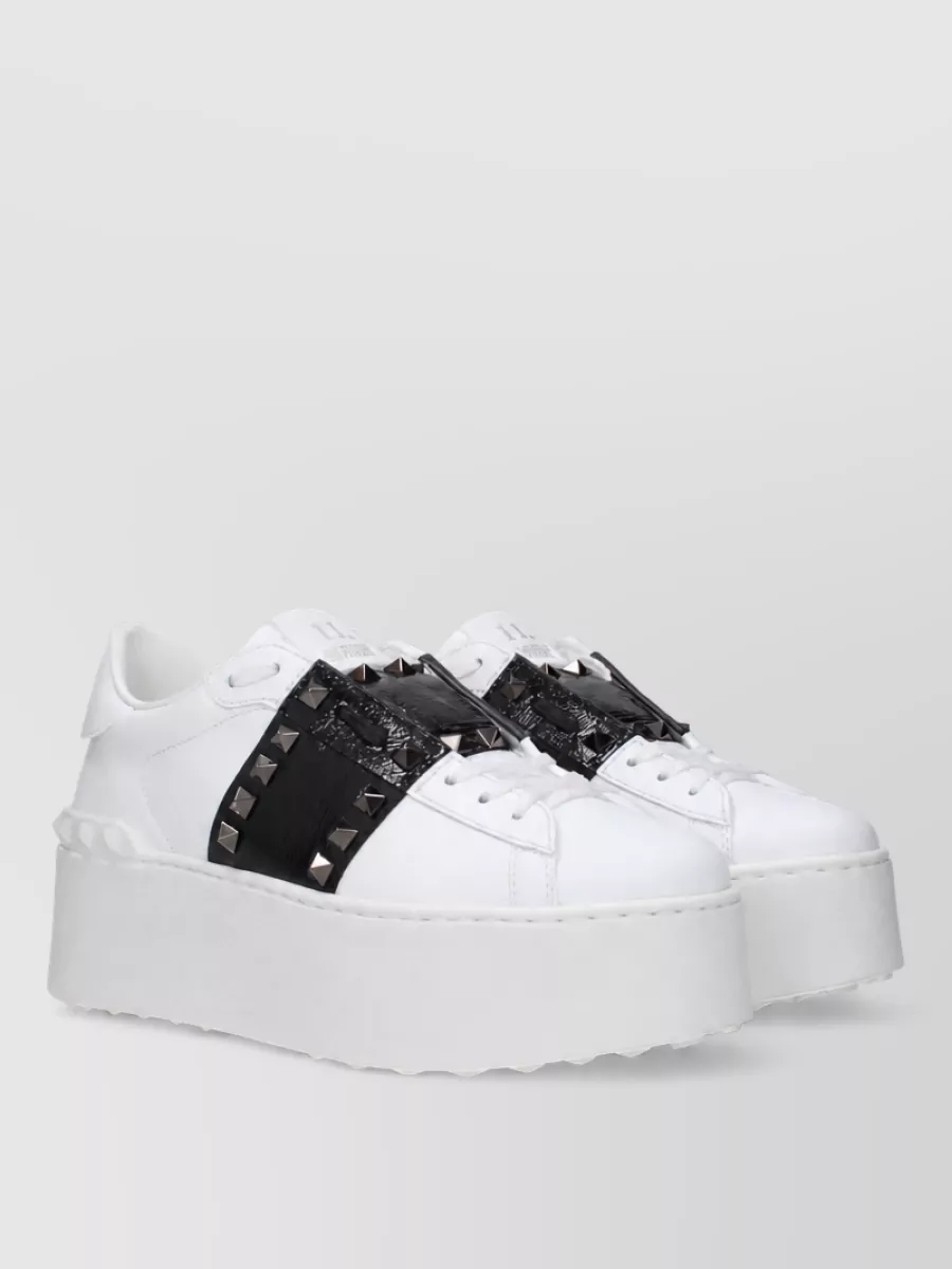 Valentino Garavani leather low-top sneakers