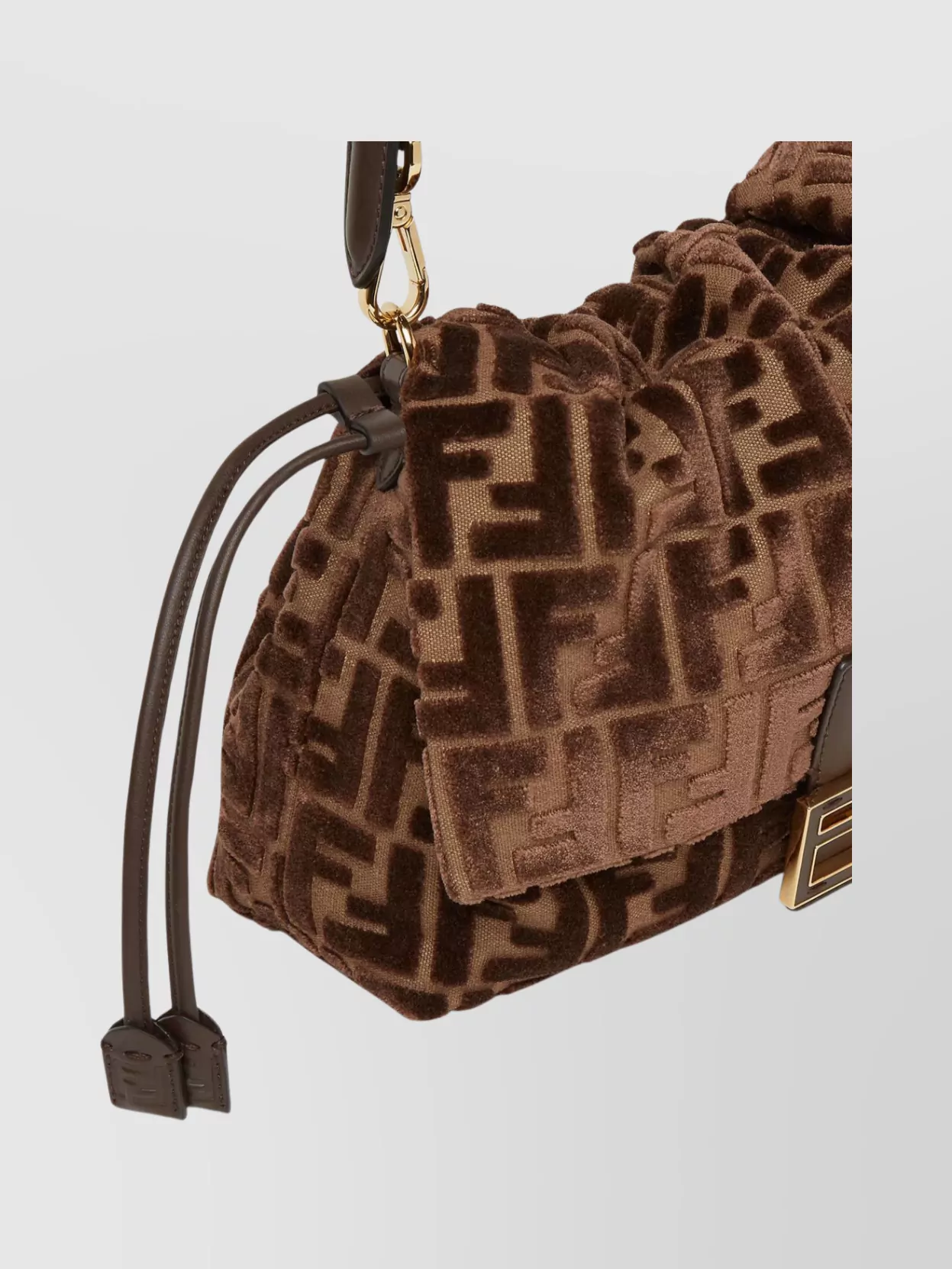 Fendi Chic Shoulder Bag Adjustable Strap
