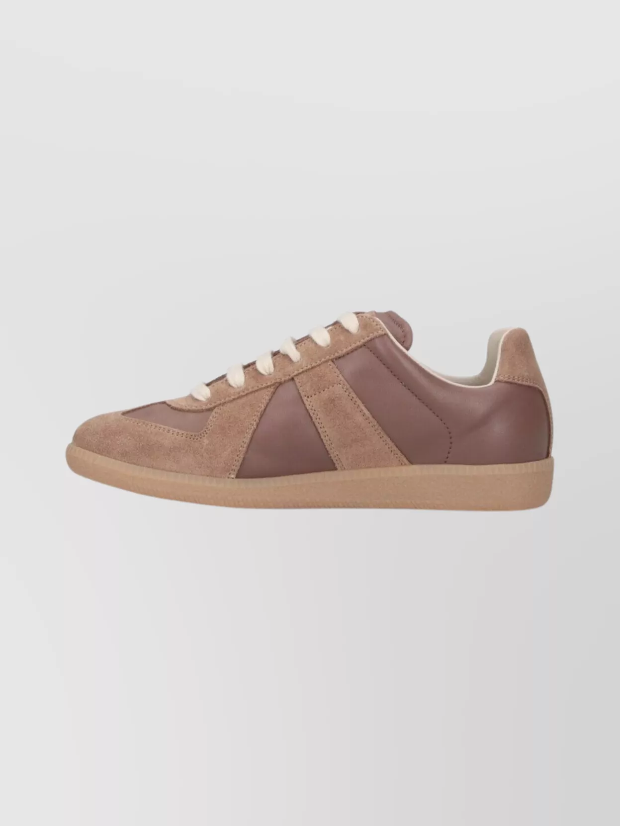 Maison Margiela Contemporary Low Top Sneakers With Contrast Stitching