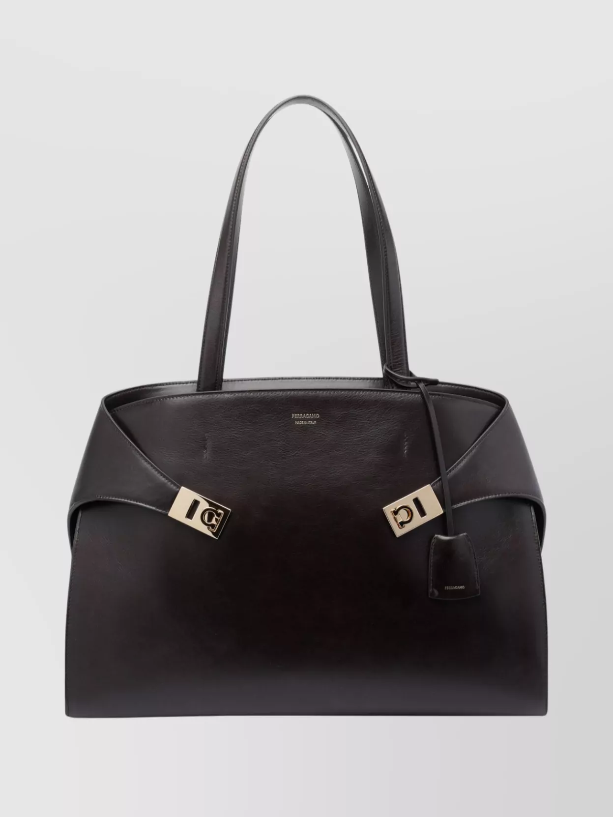 Ferragamo Leather Shoulder Bag Featuring Dual Straps In Black