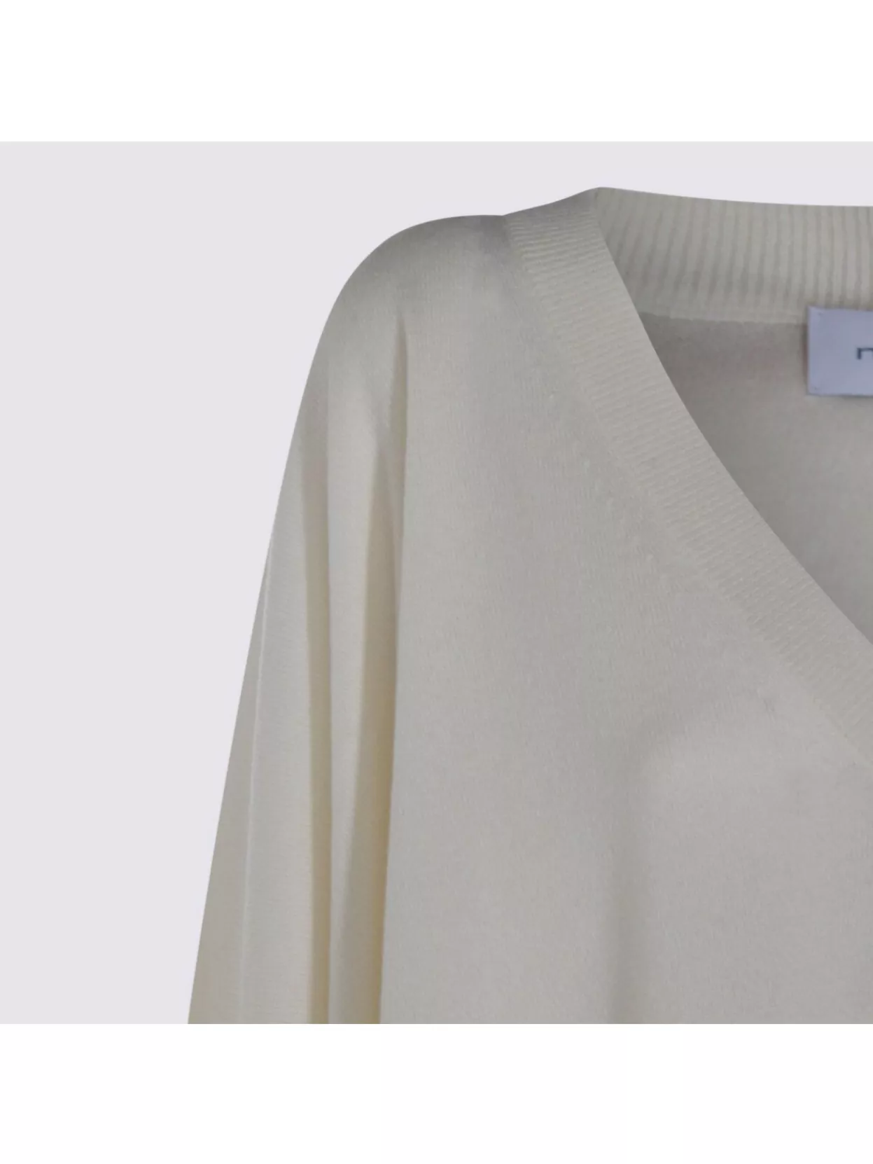 Malo Relaxed Fit Knitwear V-Neckline