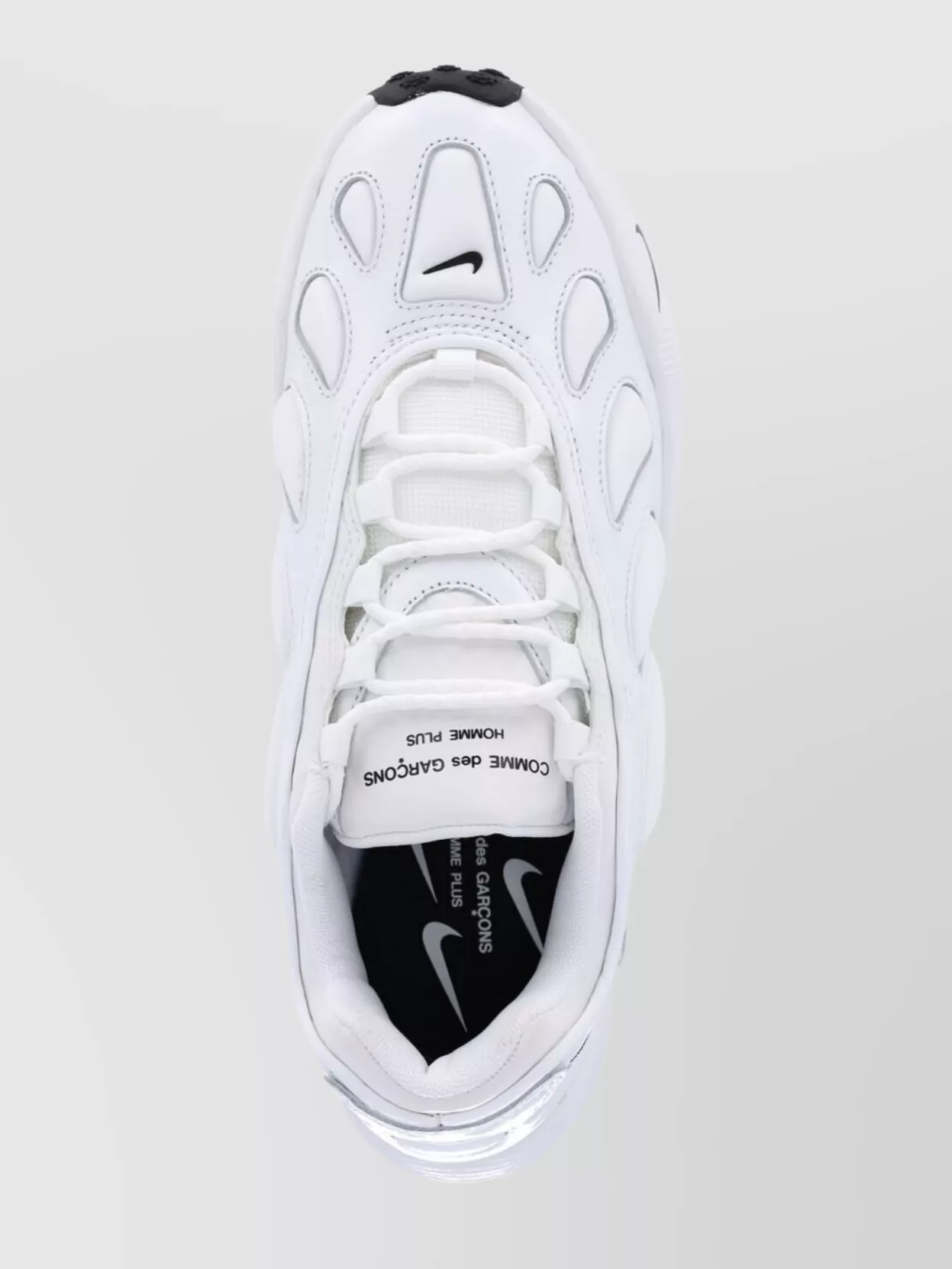Comme Des Garçons Low Top Sneakers With Textured Outsole