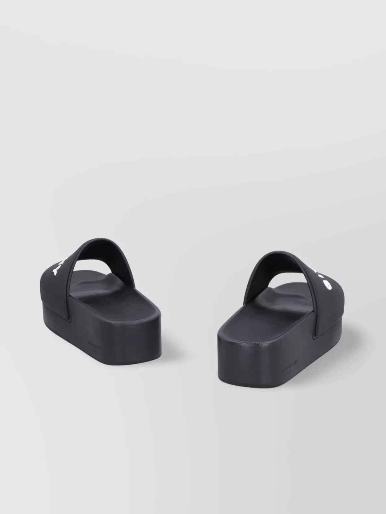 Givenchy Logoed Rubber Platform Slides