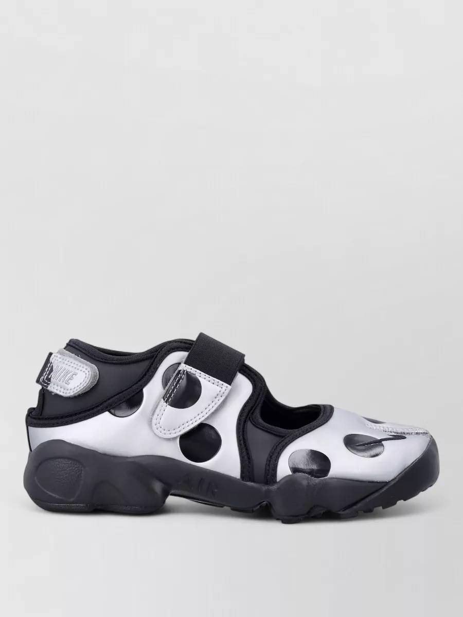 Nike Air Rift Dot Split-Toe Sandals