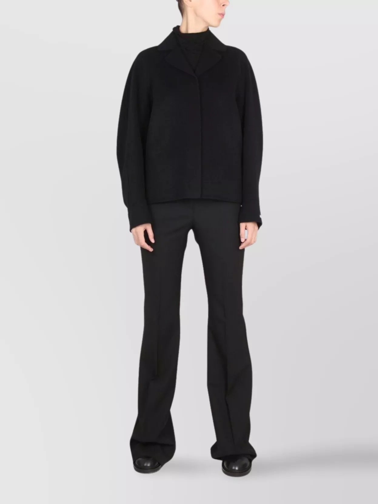 Max Mara Short Coat With Notched Lapels And Long Sleeves In Black