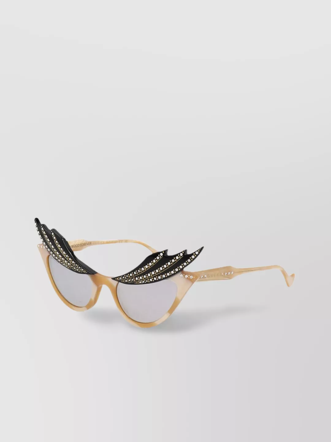 Gucci Cat Eye Frame Sunglasses With Unique Design
