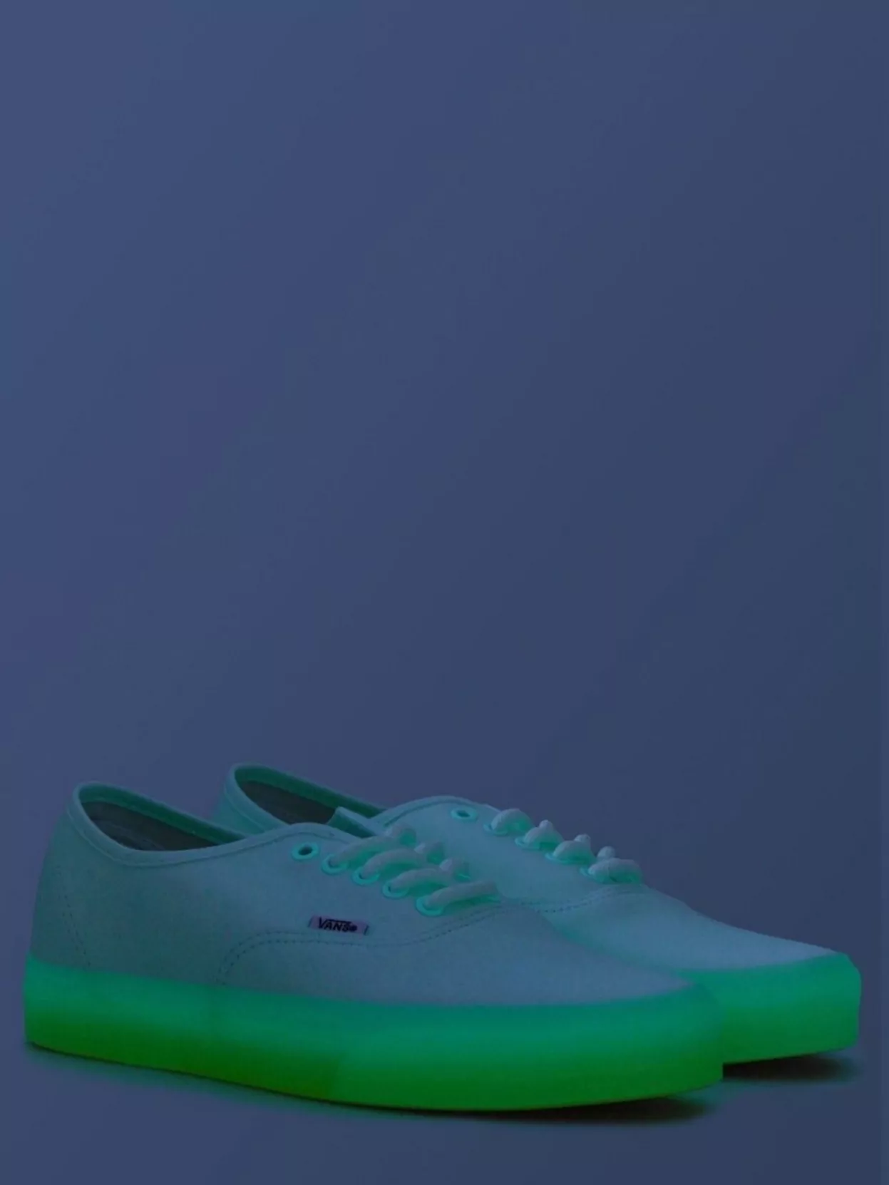Vans Low-Top Silhouette Rubber Sole Sneaker