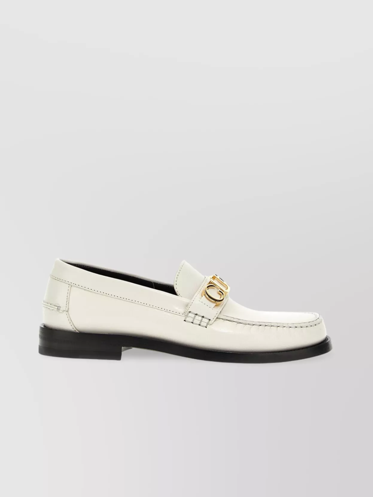 Gucci Hardware Loafers With Round Toe Stitching In White