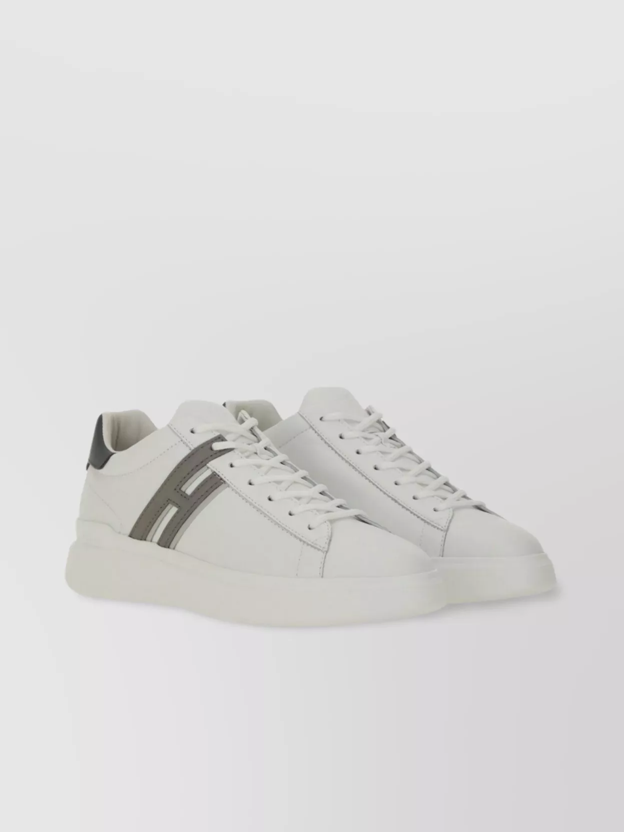 Hogan Round Toe Low-Top Sneakers With Rubber Sole