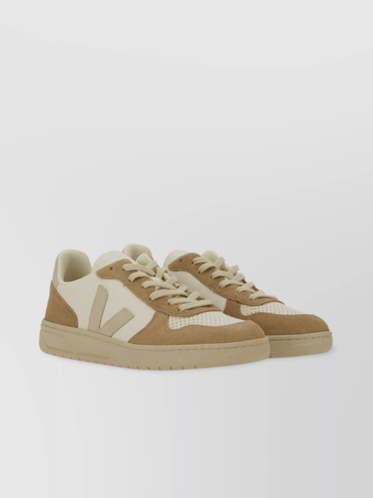Veja "V-10" Sneakers Contrast Panels