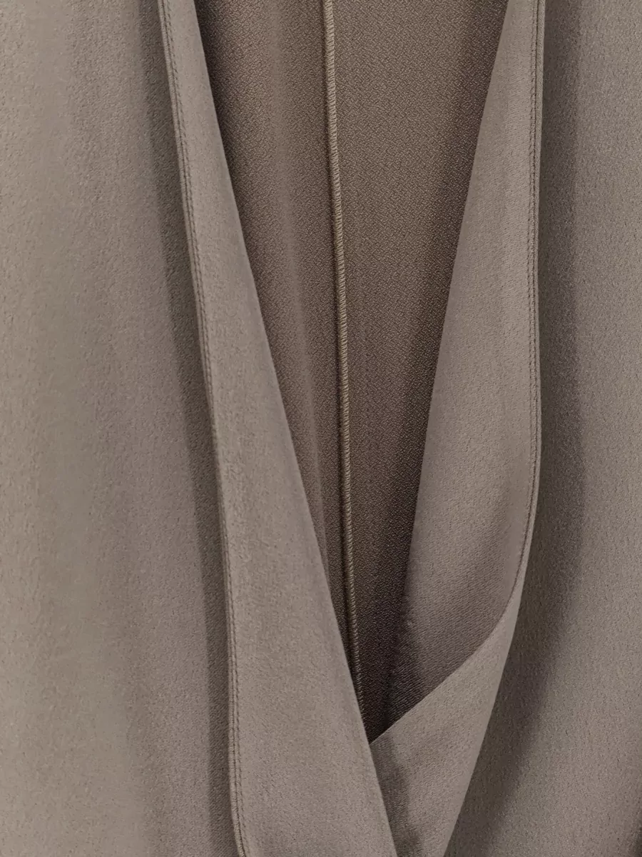 Alysi V-Neck Sleeveless Satin Top
