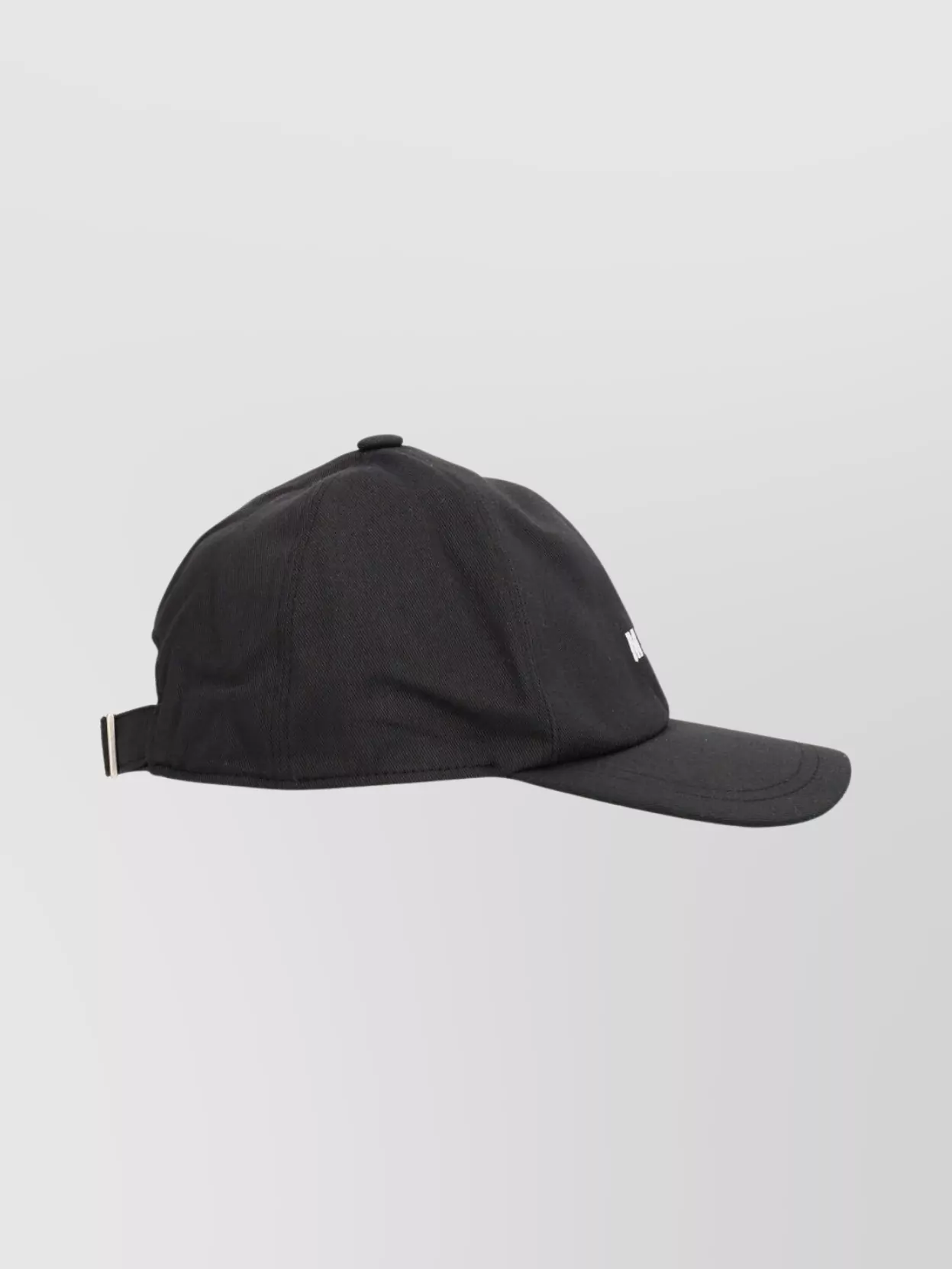 Msgm Stylish Hat With Curved Brim Design