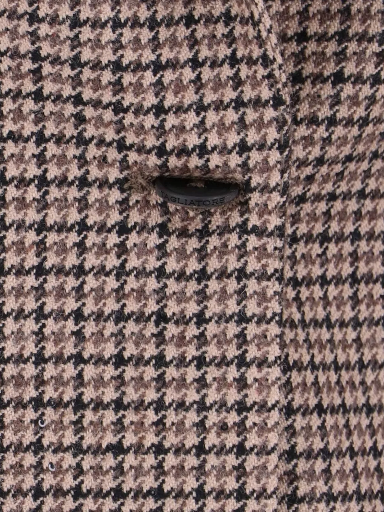 Tagliatore Structured Blazer With Notch Lapel And Back Vent