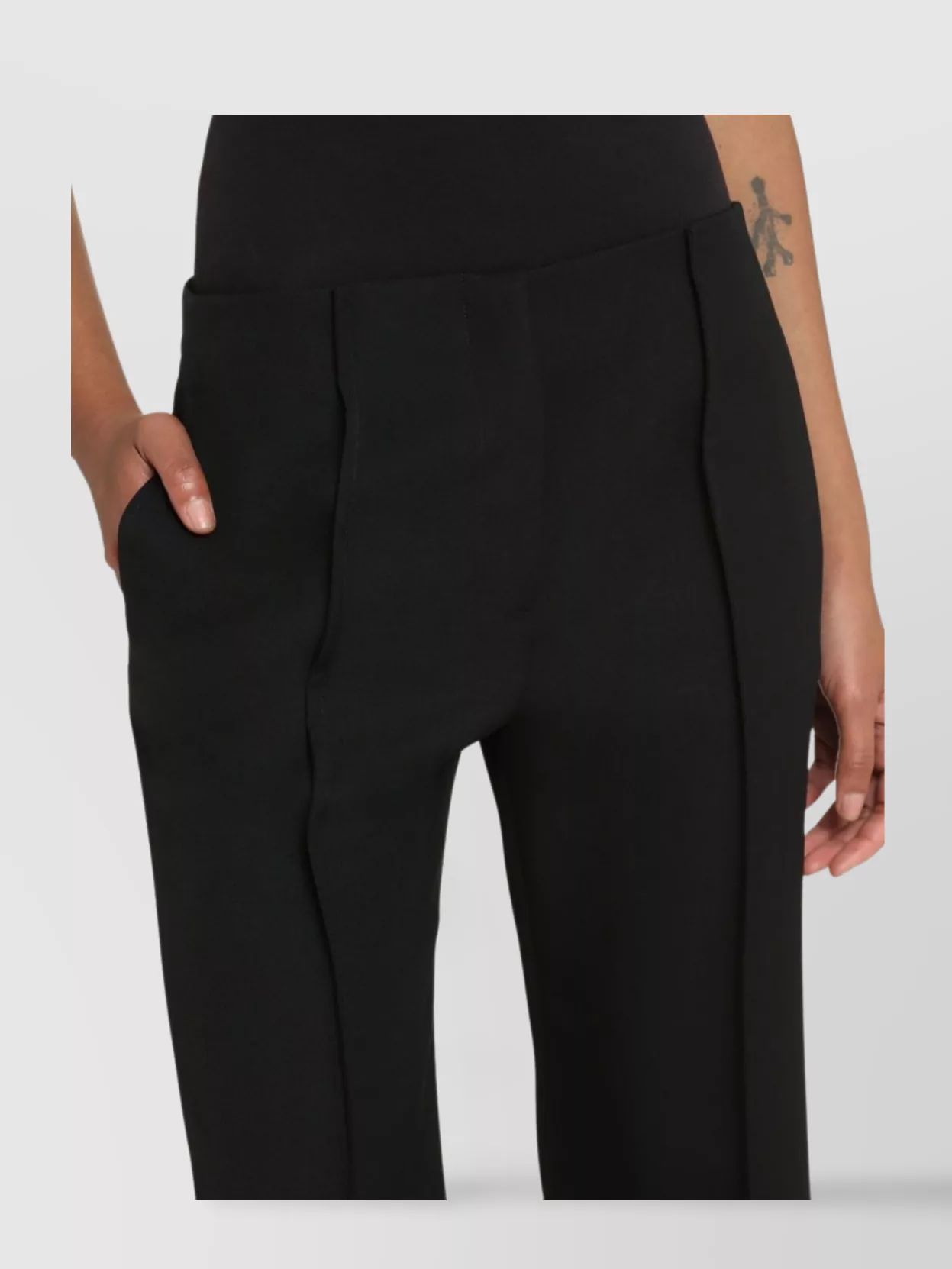 Shop Jil Sander Wool Trousers Pleated Design Cropped