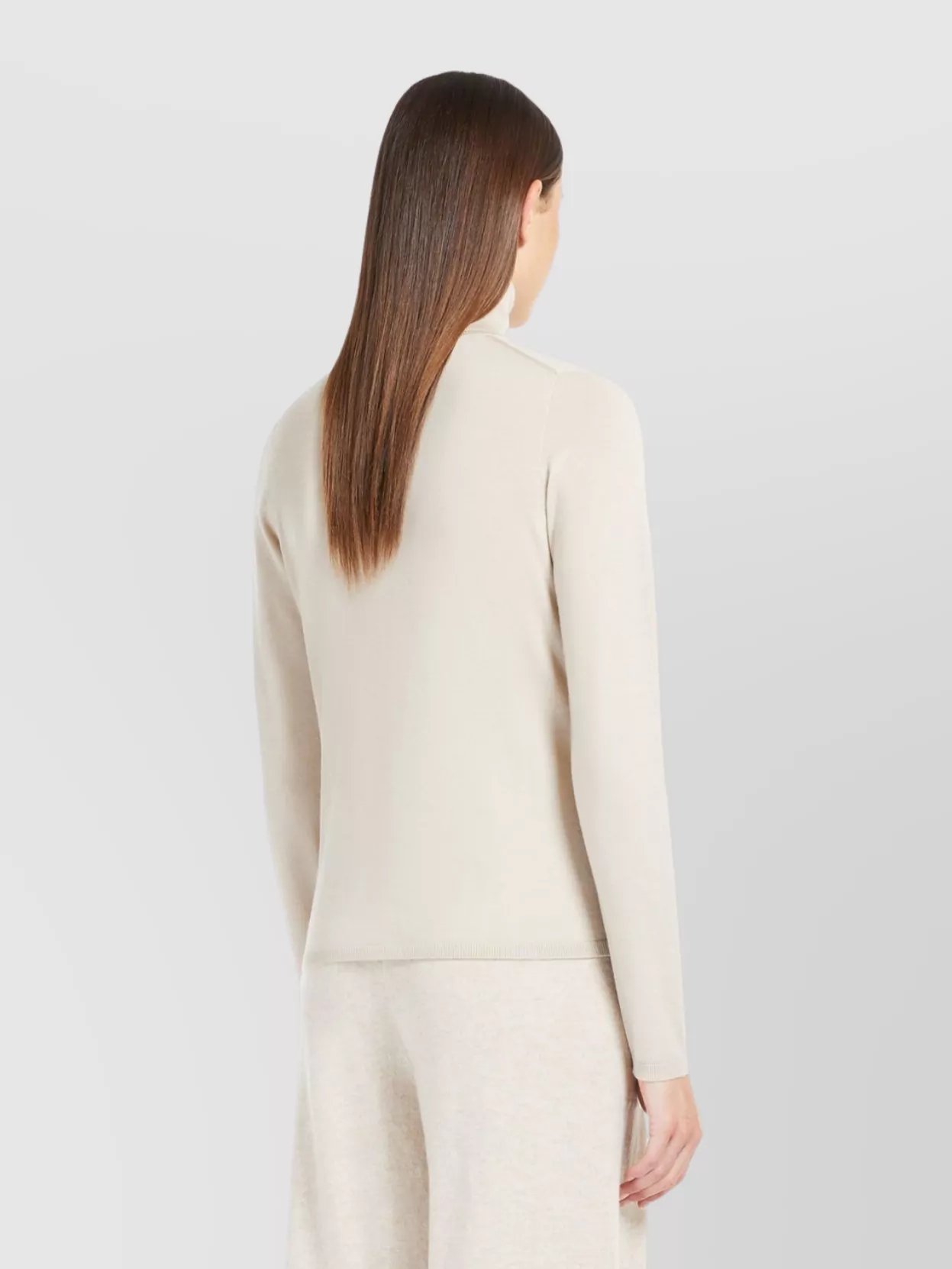 Max Mara Lightweight Cashmere Turtleneck High Collar