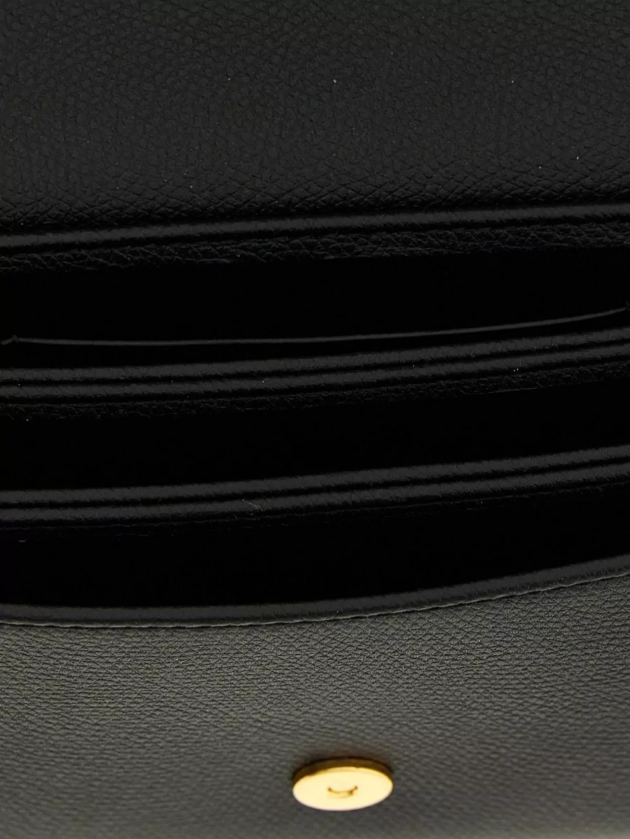 Valentino Garavani Chain Wallet Vlogo Design