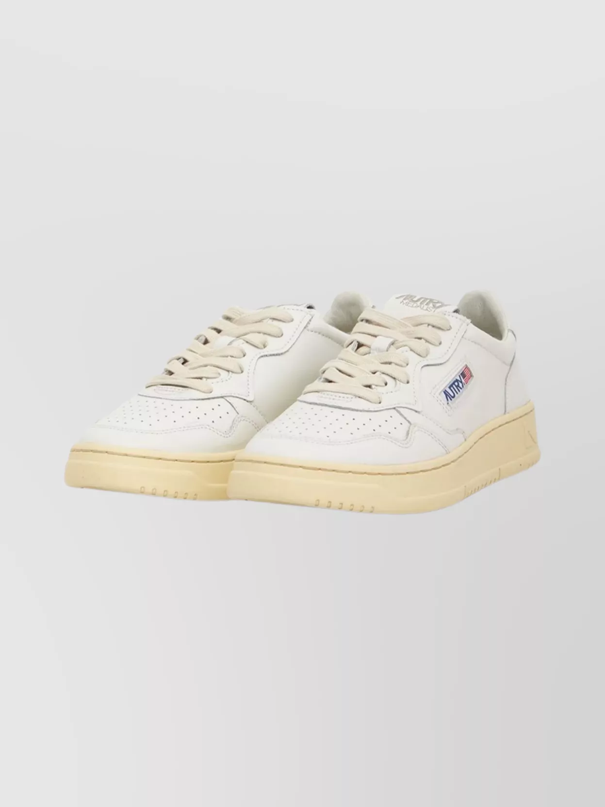 Autry Medalist Low Top Leather Sneakers